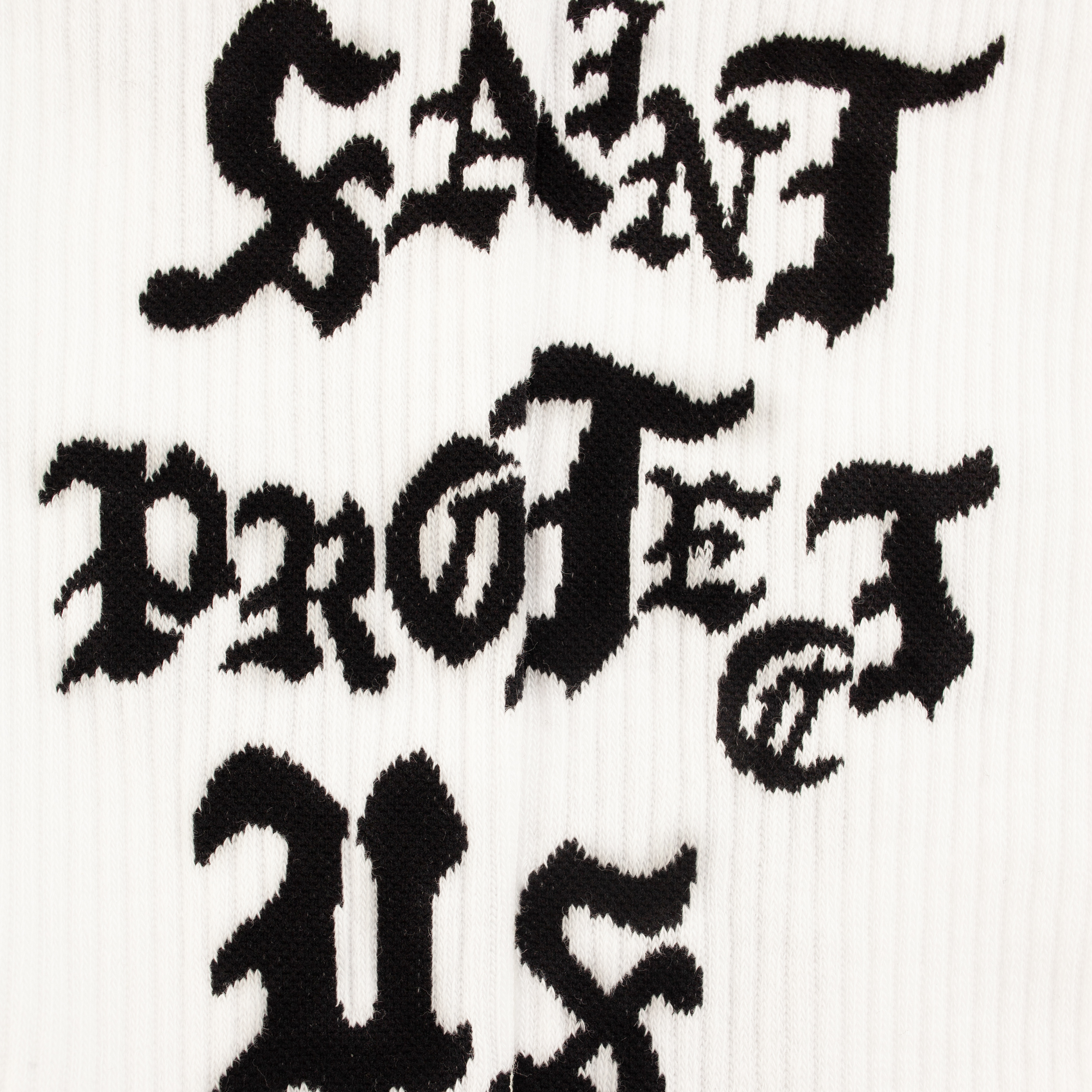 Buy Saint Mxxxxxx men white monoprint socks for $105 online