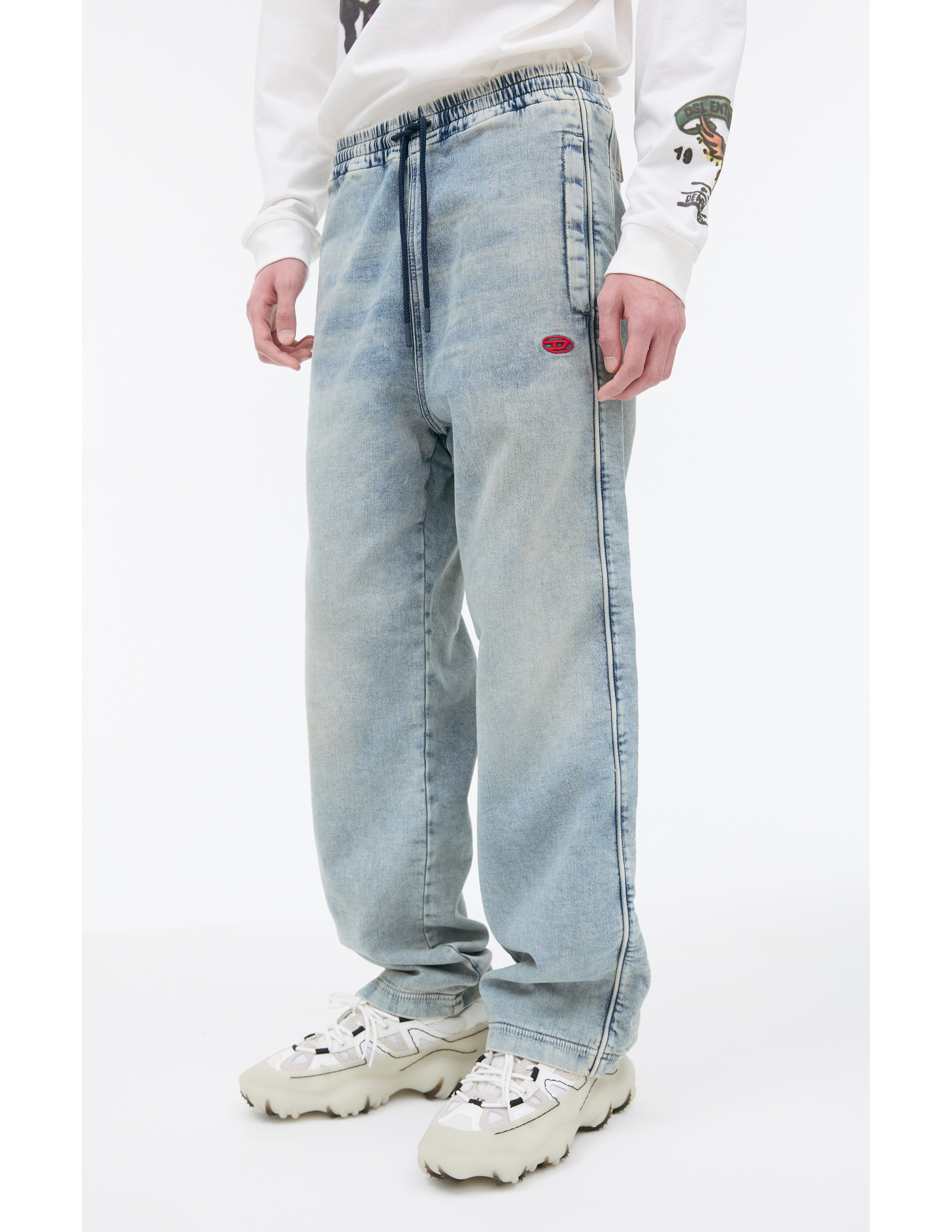 DIESEL LOGO STRAIGHT JEANS