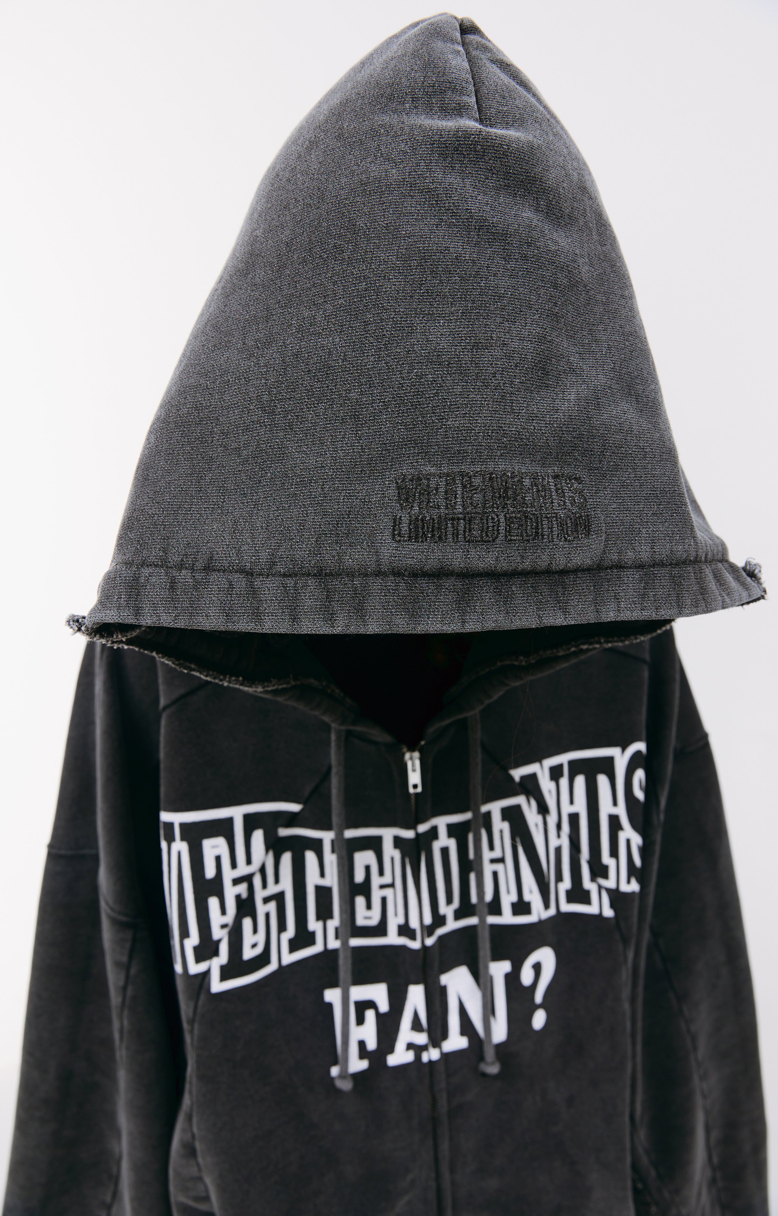 Buy VETEMENTS men grey 'fan' printed zip up hoodie for €1,445 