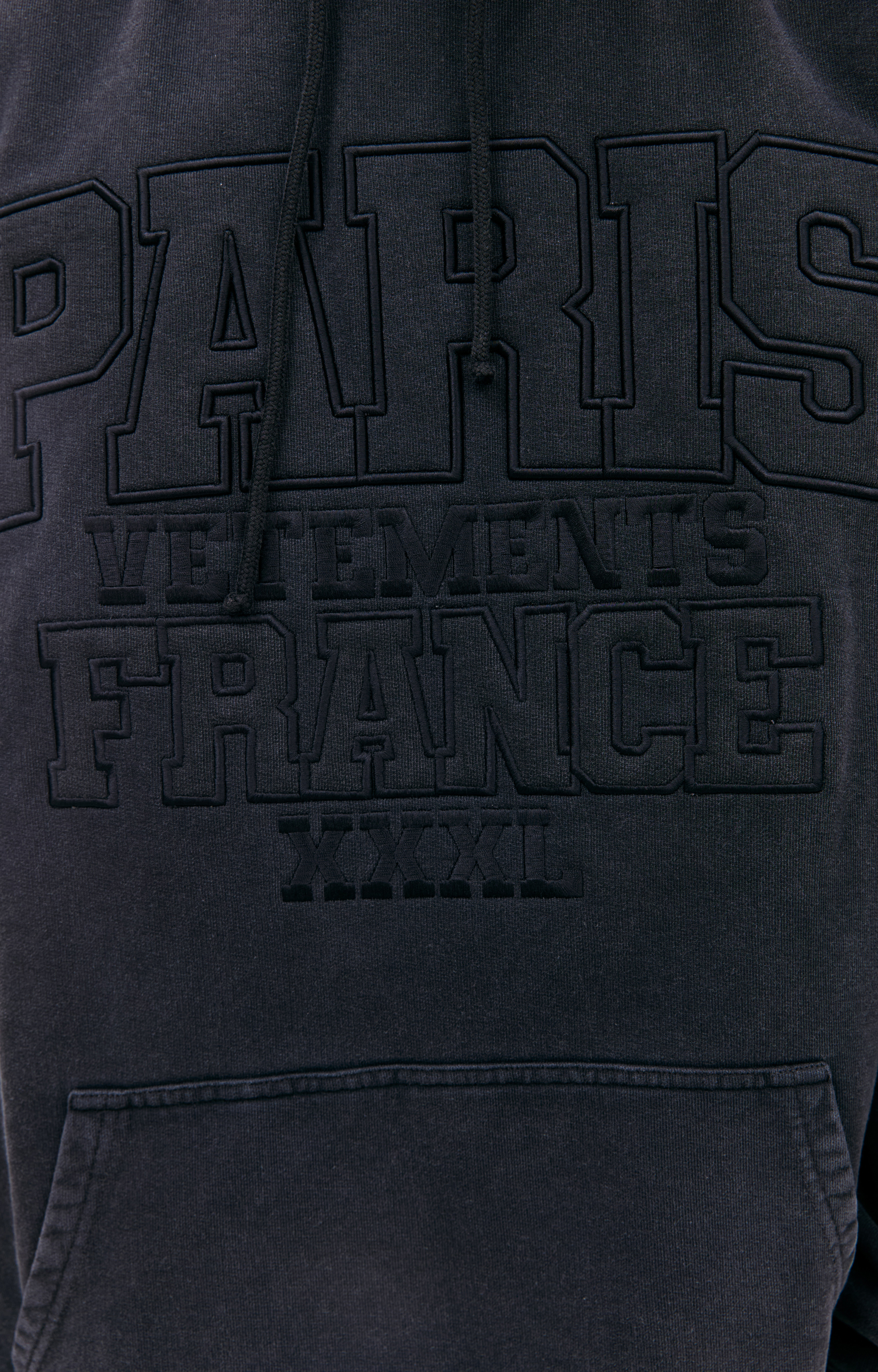 【関税込み】VETEMENTS ブラック Paris XXXL フーディ Buy Vetements Paris XXXL Hoodie 'Washed Black' - UA65HD550B