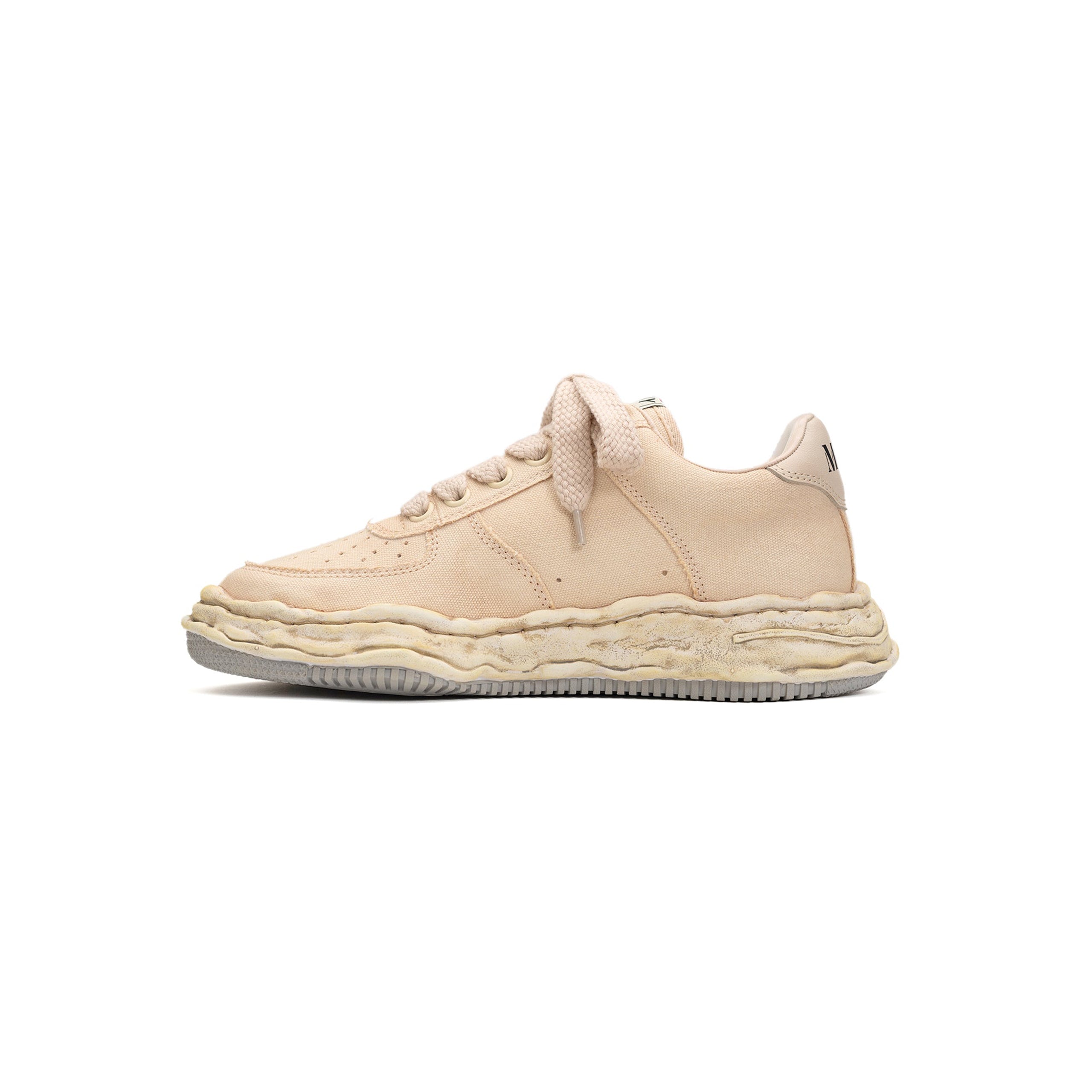 Buy Maison Mihara Yasuhiro men wayne low-top sneakers for $520