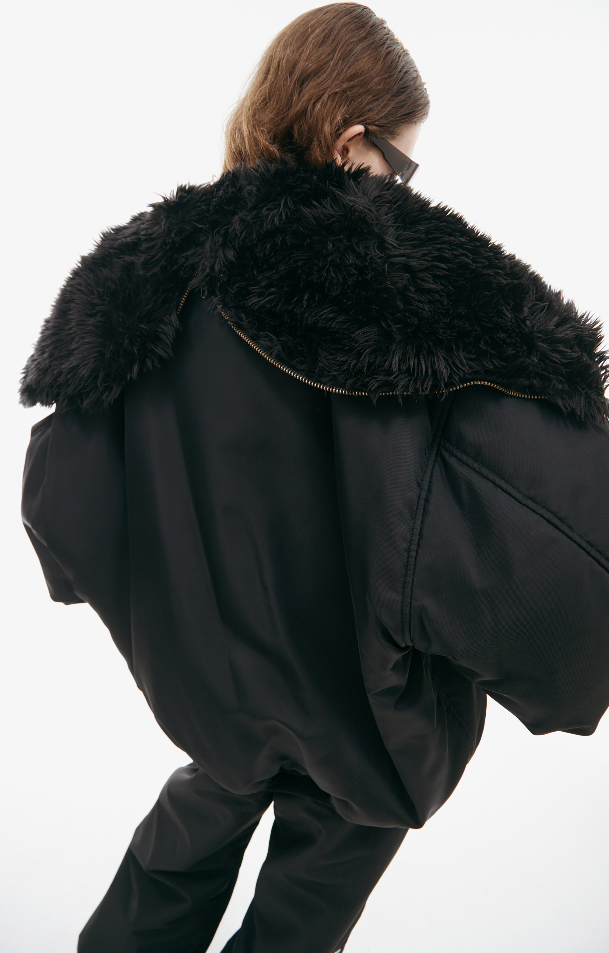 ポンチョ・ケープ BALENCIAGA faux fur cape Buy Balenciaga women black bomber with fur collar for $7,625