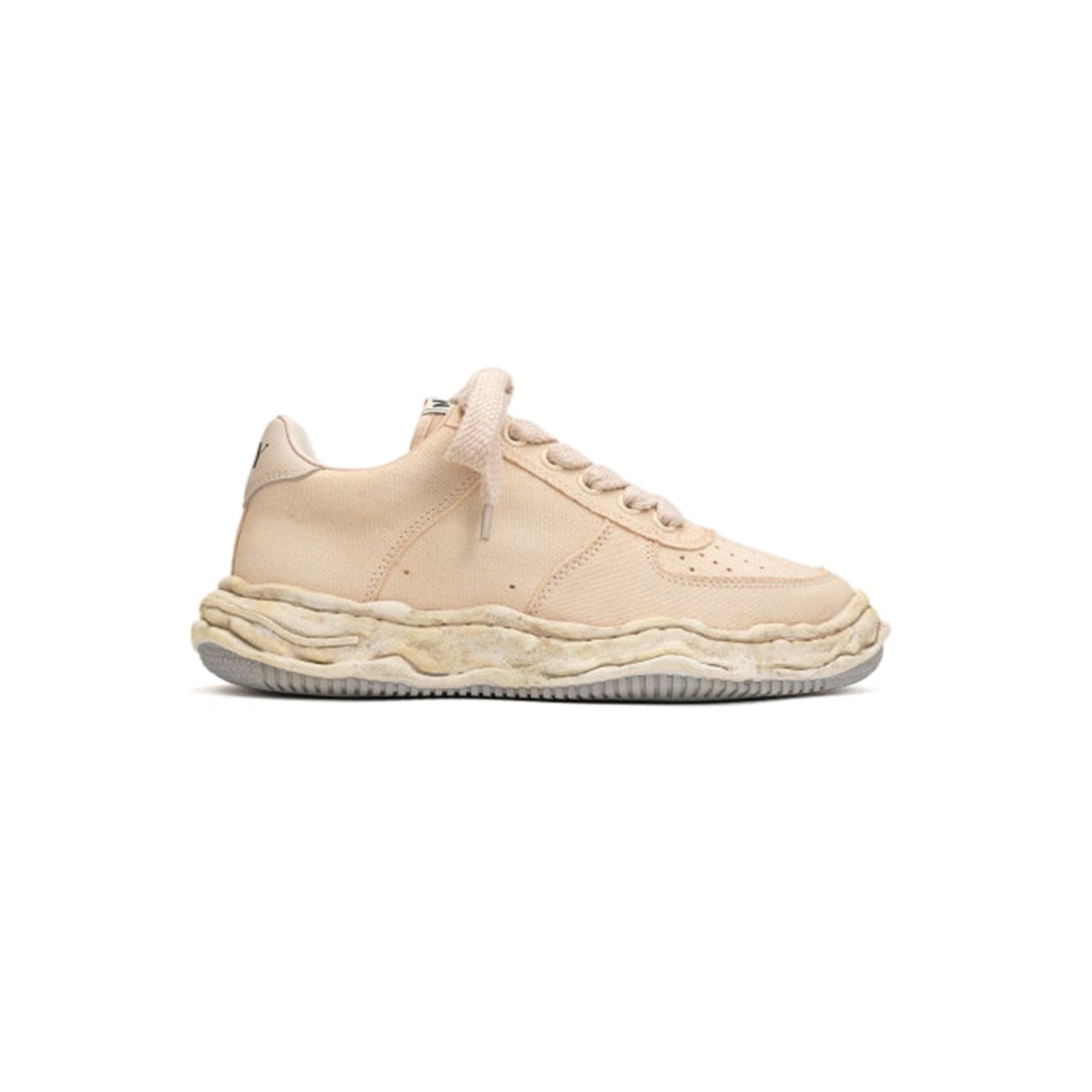 Buy Maison Mihara Yasuhiro men wayne low-top sneakers for $520