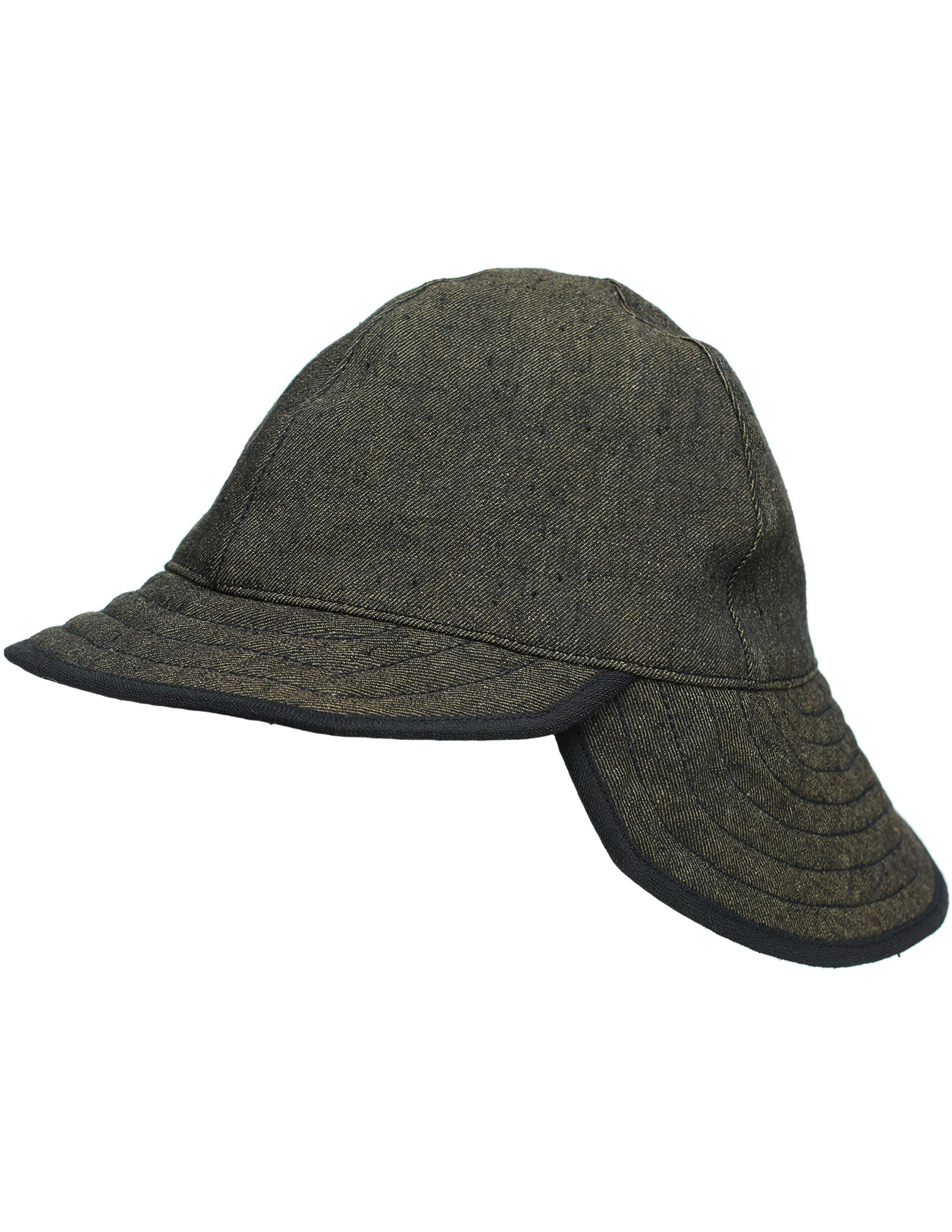 Cap with visor
