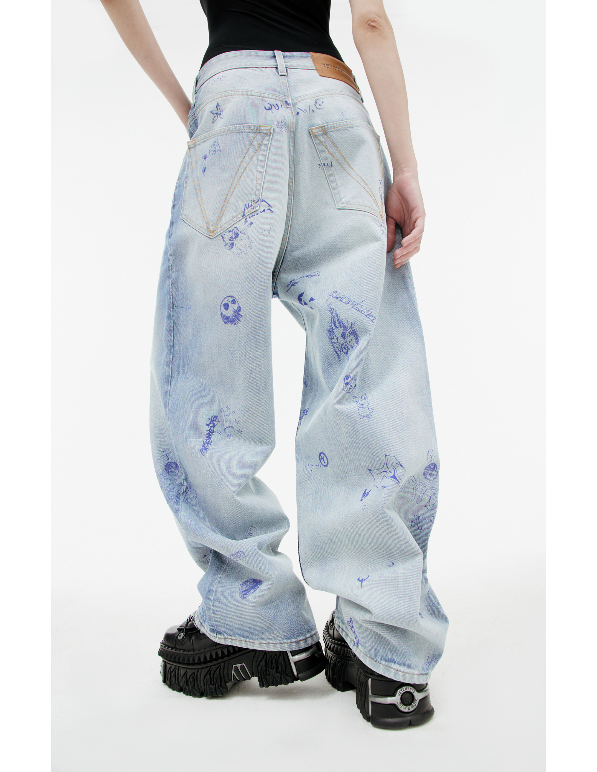 Vetements Printed Jeans