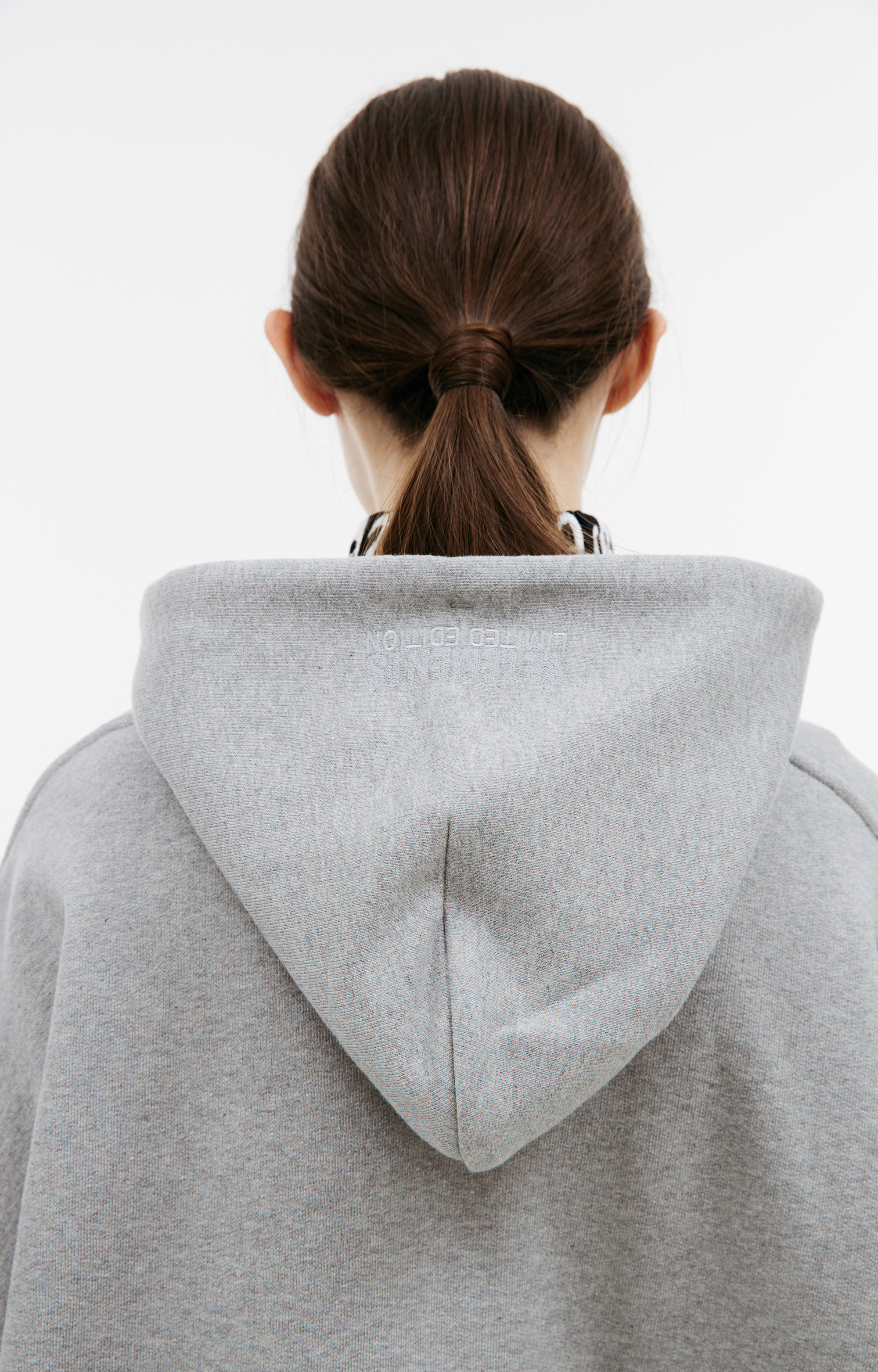 [VETEMENTS] ILLUSION ロゴ フーディー 41vkhczenizuoa2y1x2aavikxuav3z