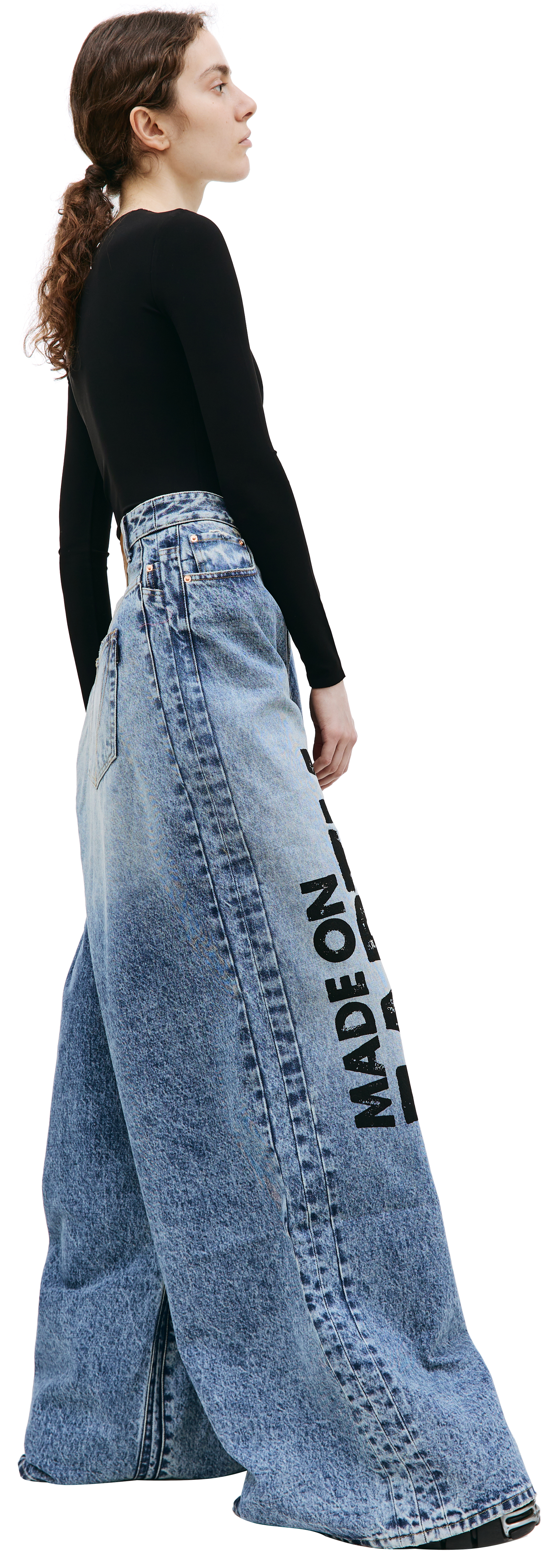 Buy VETEMENTS women blue 'made on earth' printed jeans for $950 online on  SV77, UE54PA140N/2801