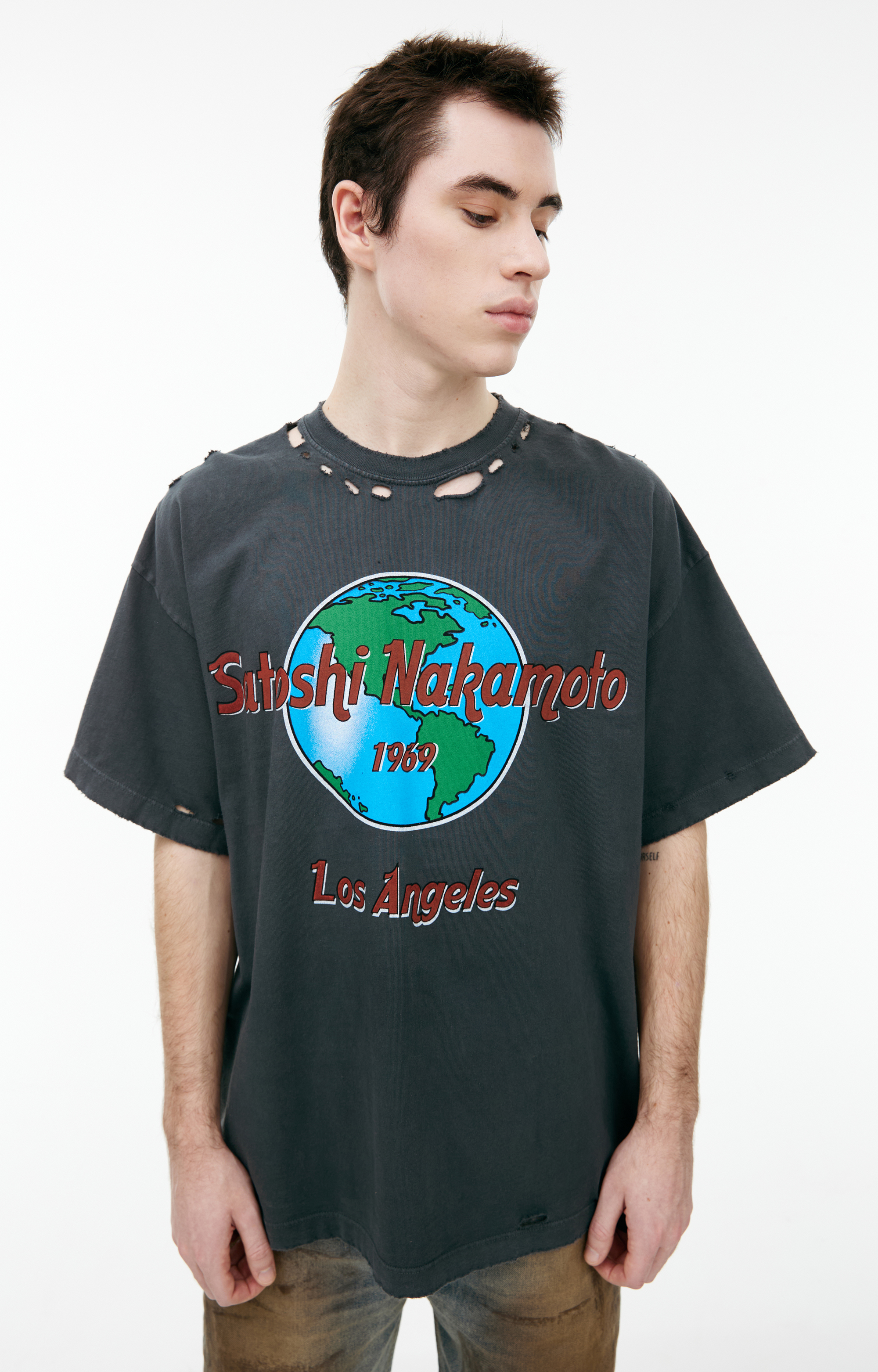 Buy Satoshi Nakamoto men grey '1969 los angeles' print t