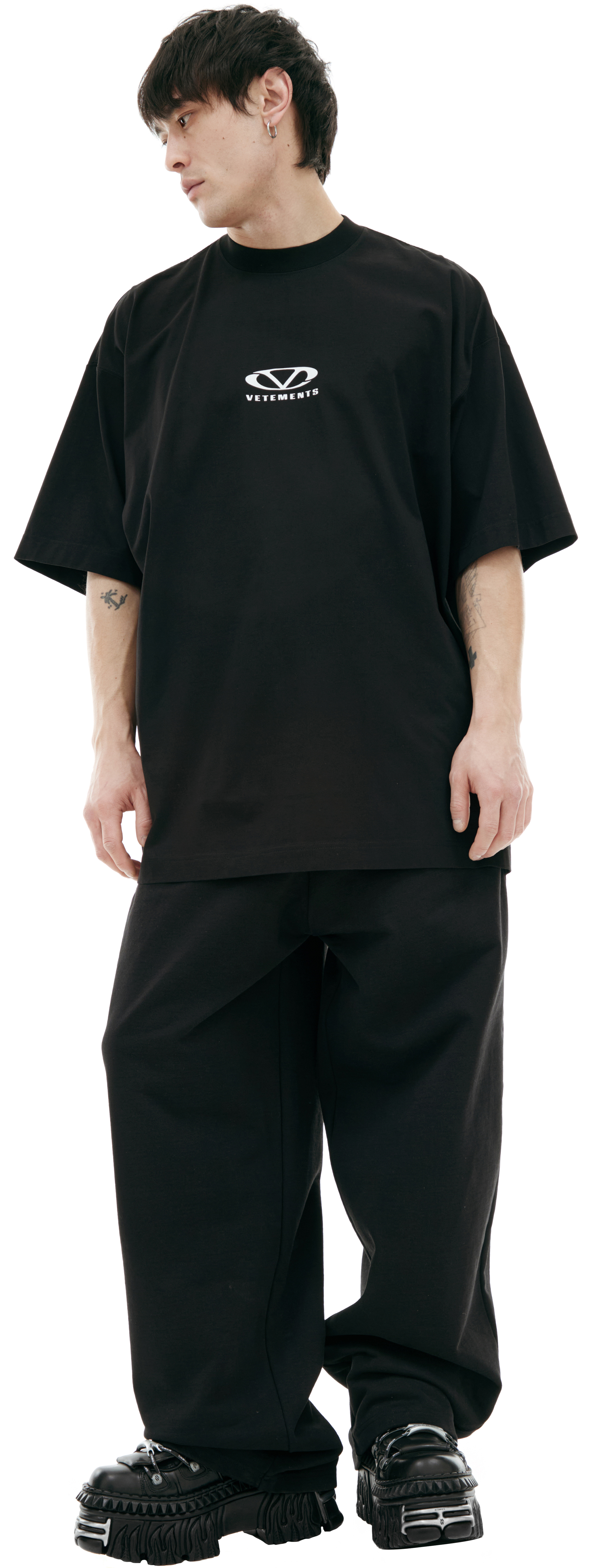 Buy VETEMENTS men black logo t-shirt for $300 online on SV77