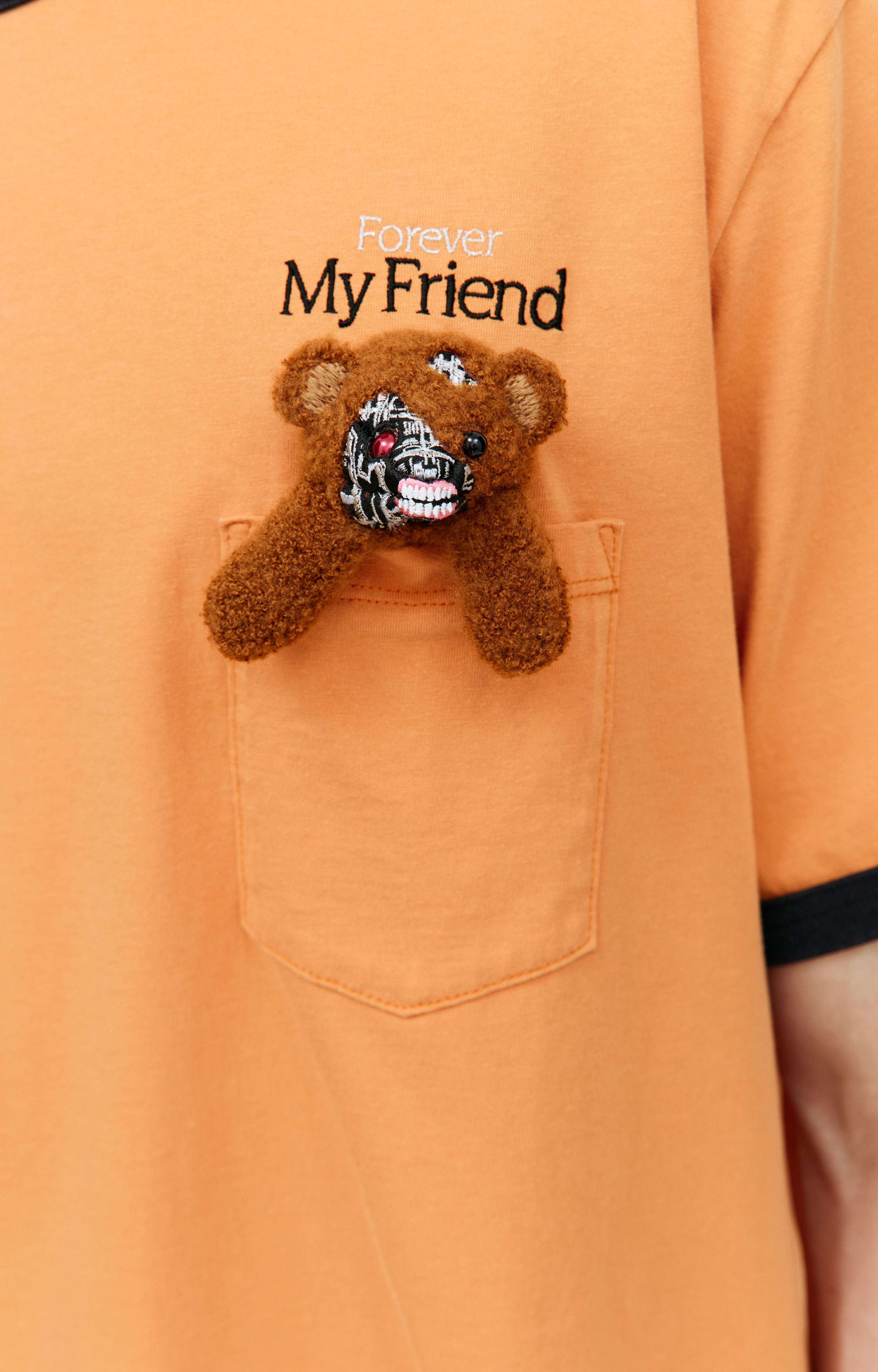 【関税込み】doublet オレンジ With My Friend Tシャツ Buy Doublet men orange 'with my friend' cotton t-shirt for