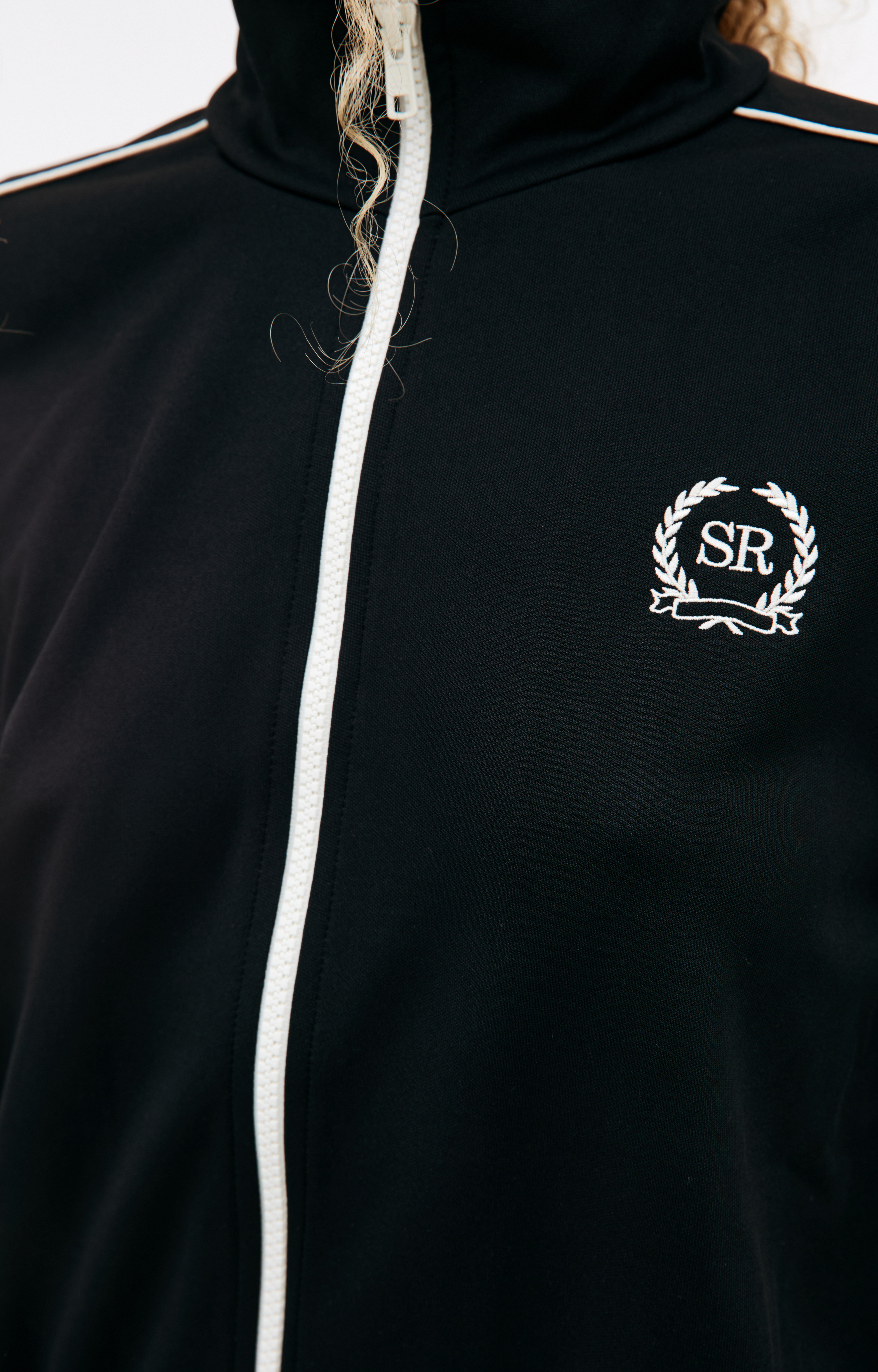送料・関税込 ●REMAGIE● 25SS Lace-trimmed track jacket k8rsa1nxjfre1t7ekw650vewx1oyax
