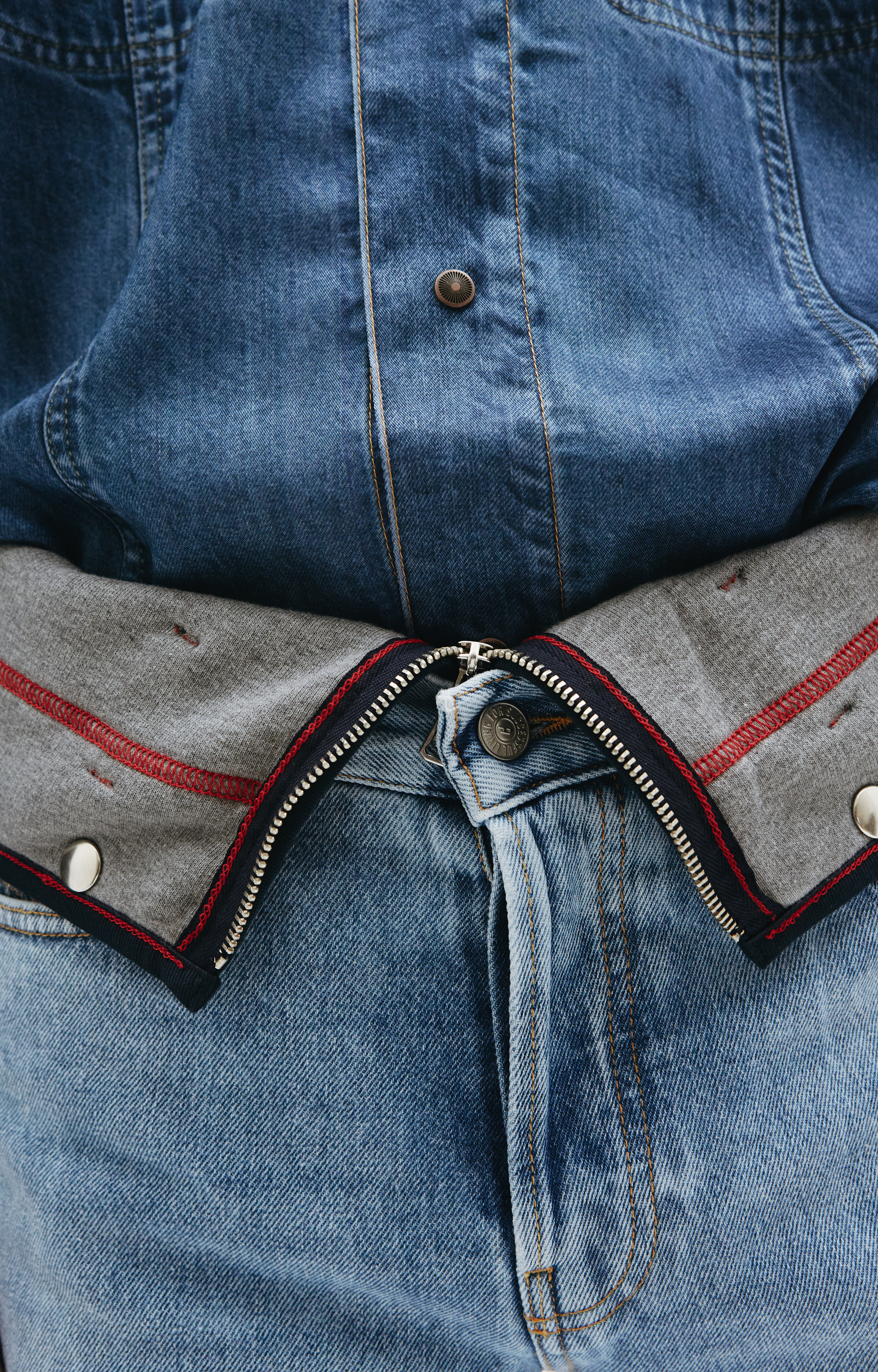 VIP【関税送料無料】希少 DIESEL BLUE COTTON DENIM JEANS Diesel boy jeans in stretch cotton with rips j00810kxbki