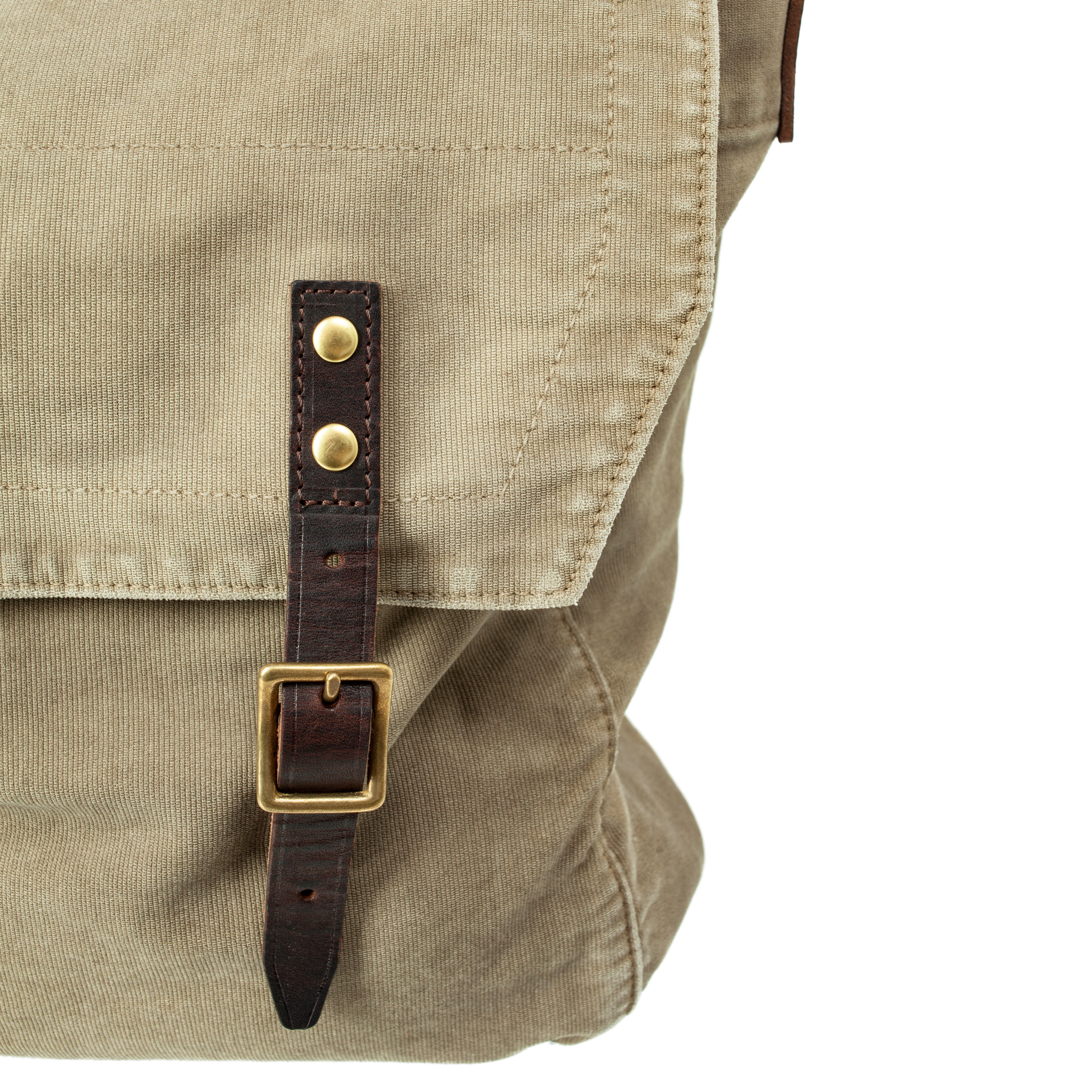 Buy visvim men green kayenta shoulder bag for $1,255 online on