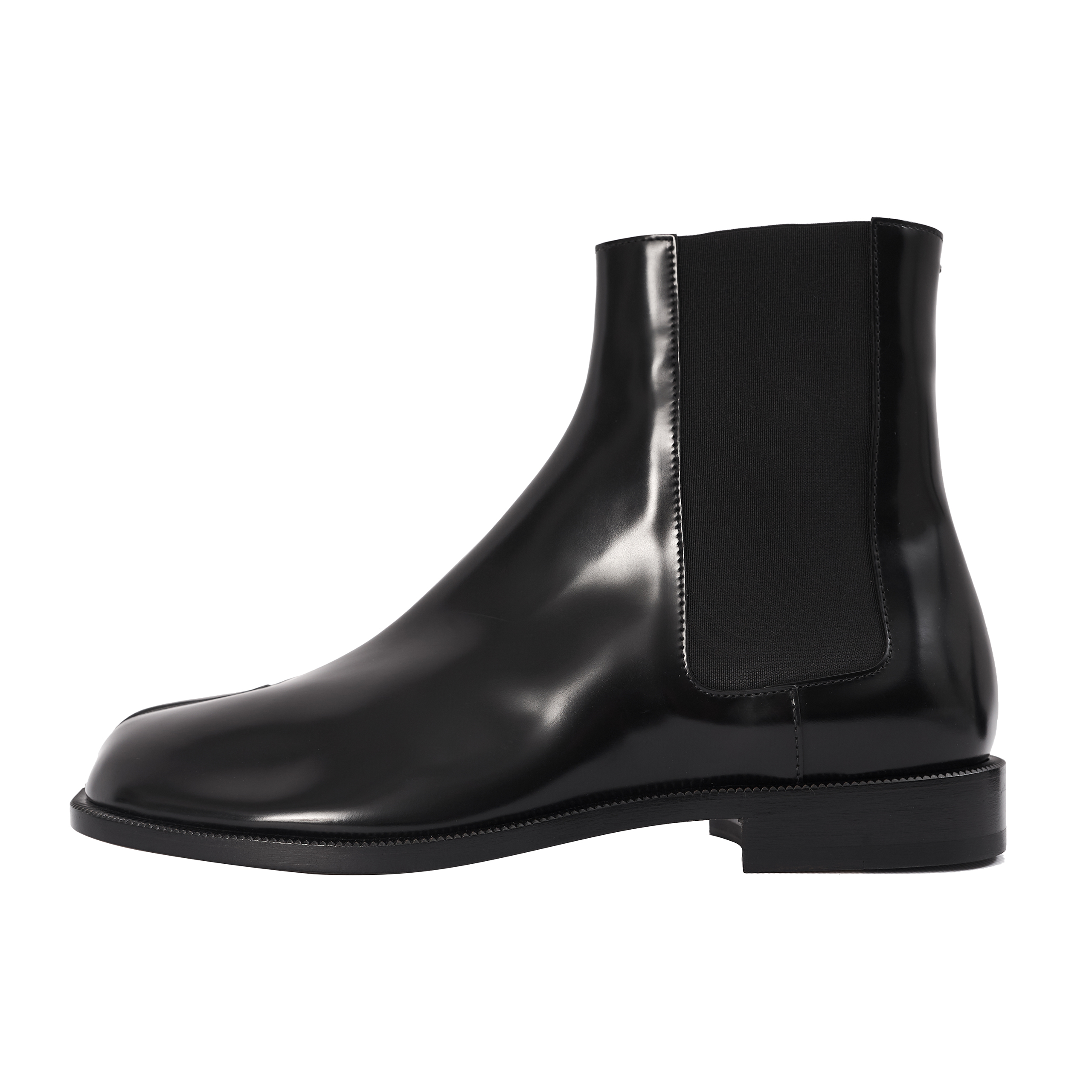 Shop Maison Margiela tabi for men online at SV77