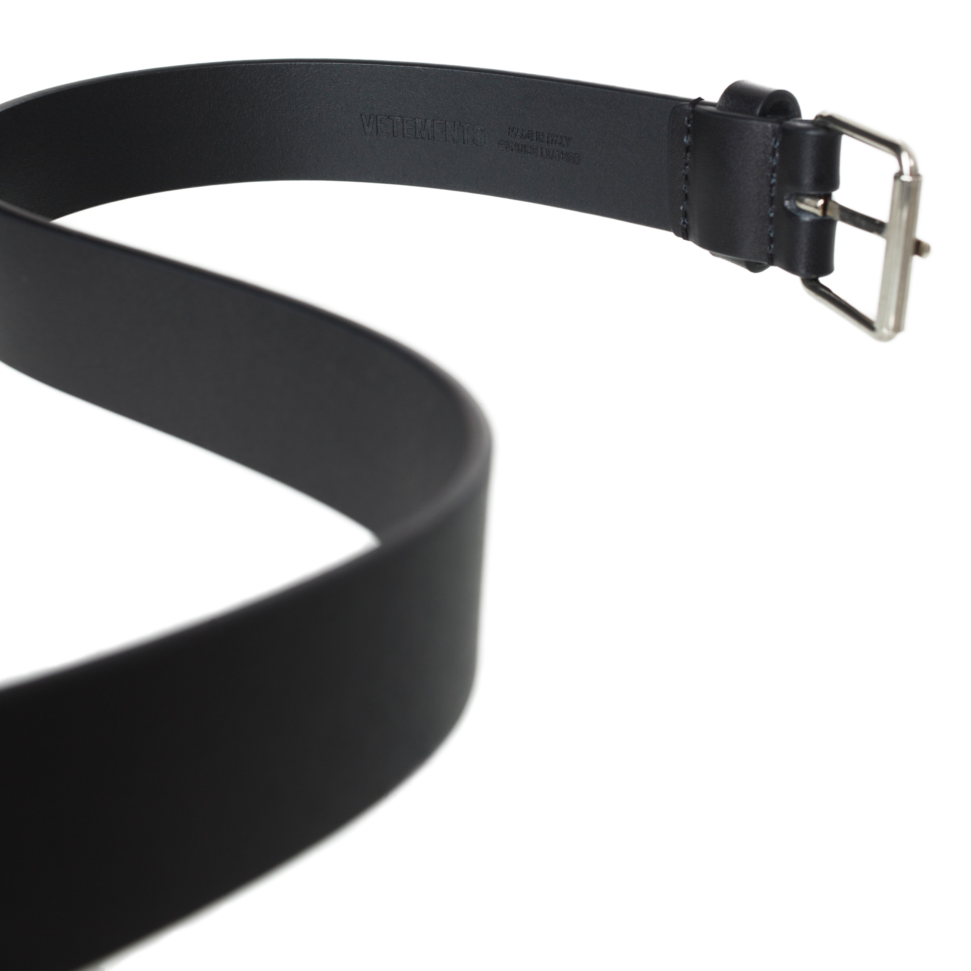 VETEMENTS Leather long belt
