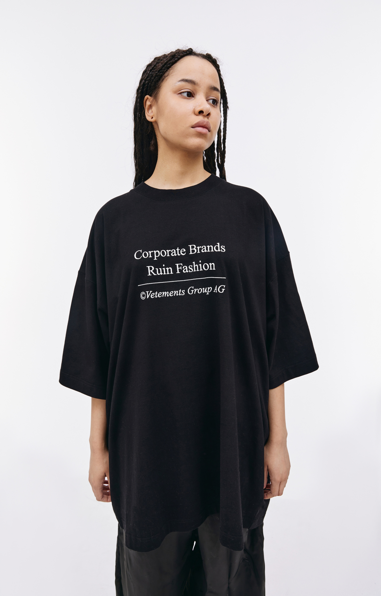 VETEMENTS Embroidered oversize t-shirt