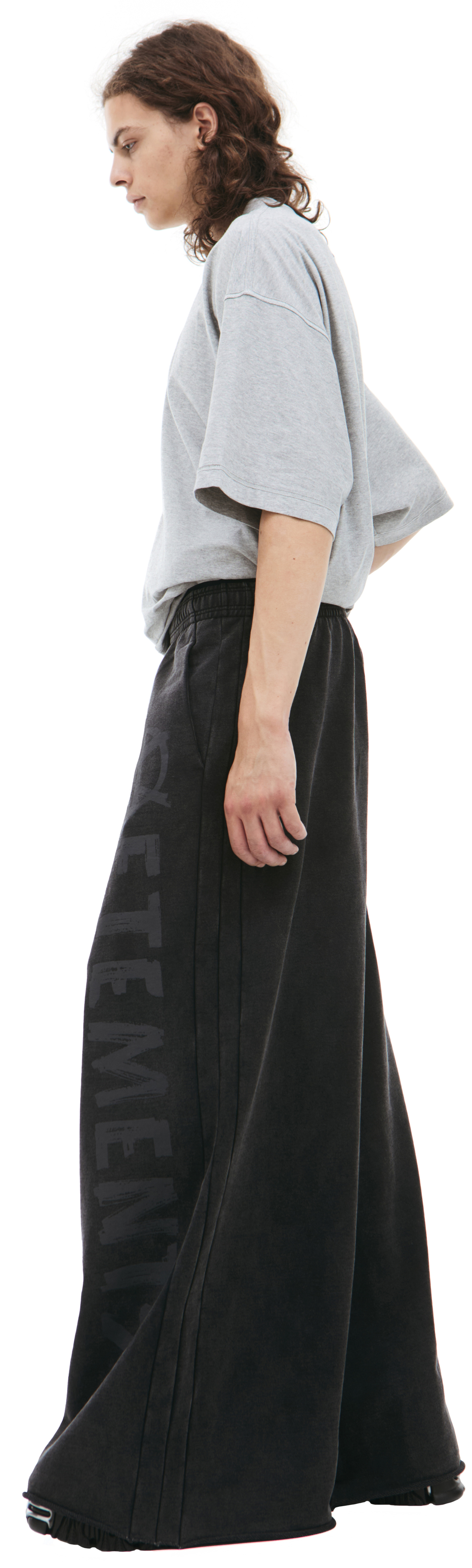 VETEMENTS Sporty trousers with logo