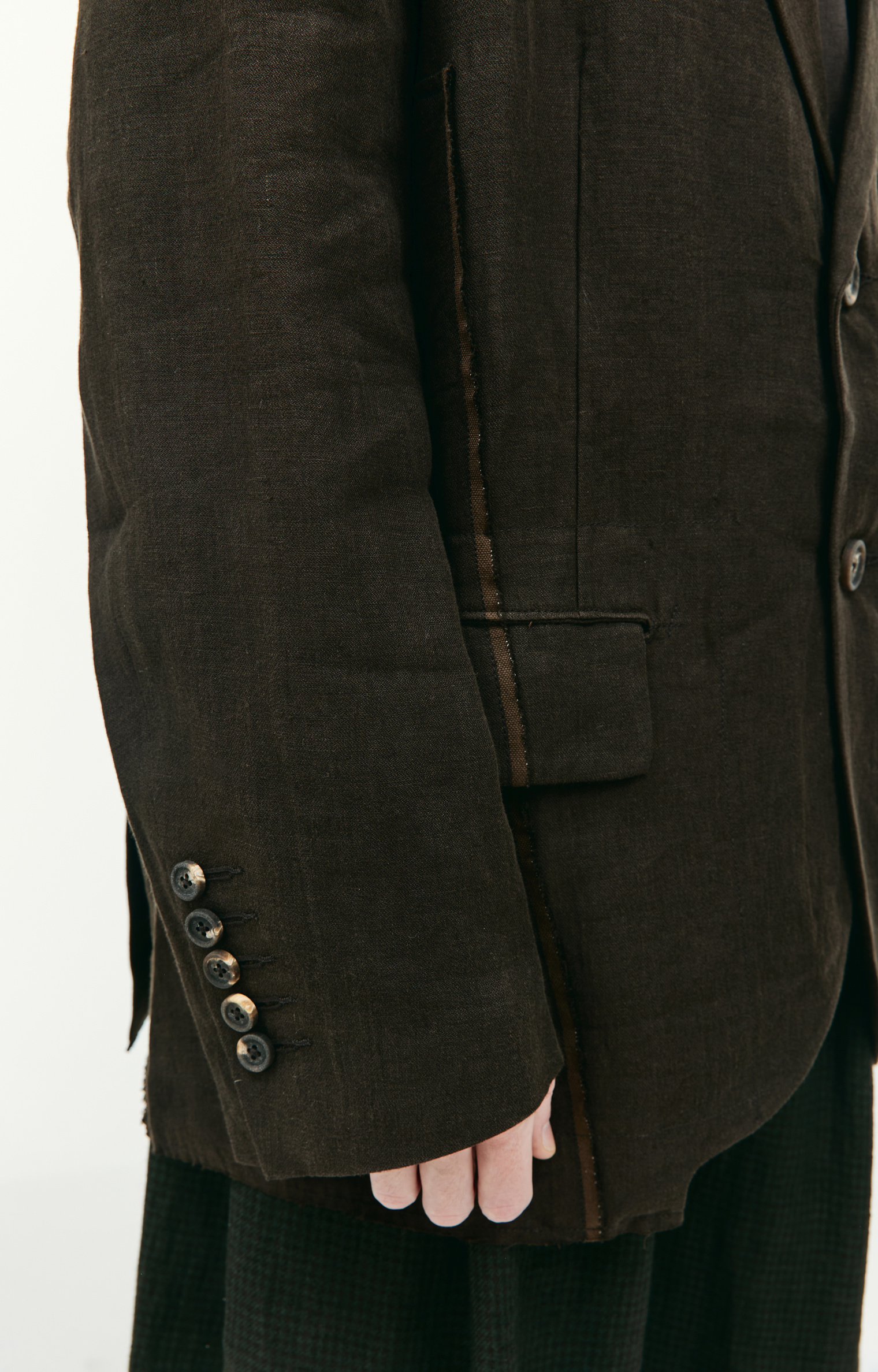 Ziggy Chen Linen blazer with pockets