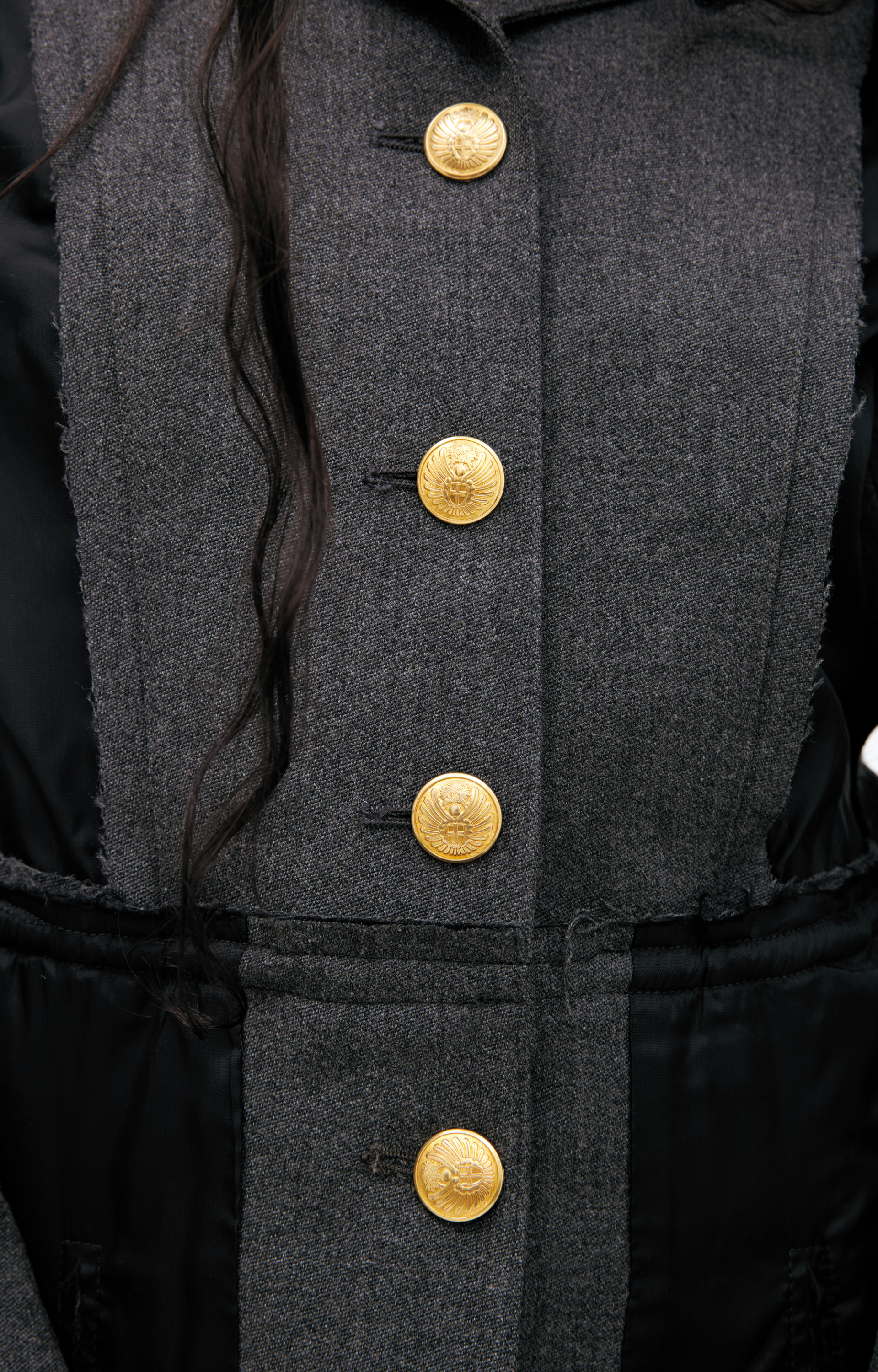 PROTOTYPES Пиджак-PT07TJA02USG золотые пуговицы,подкладка на ружу,приталенный с лого,черно серый