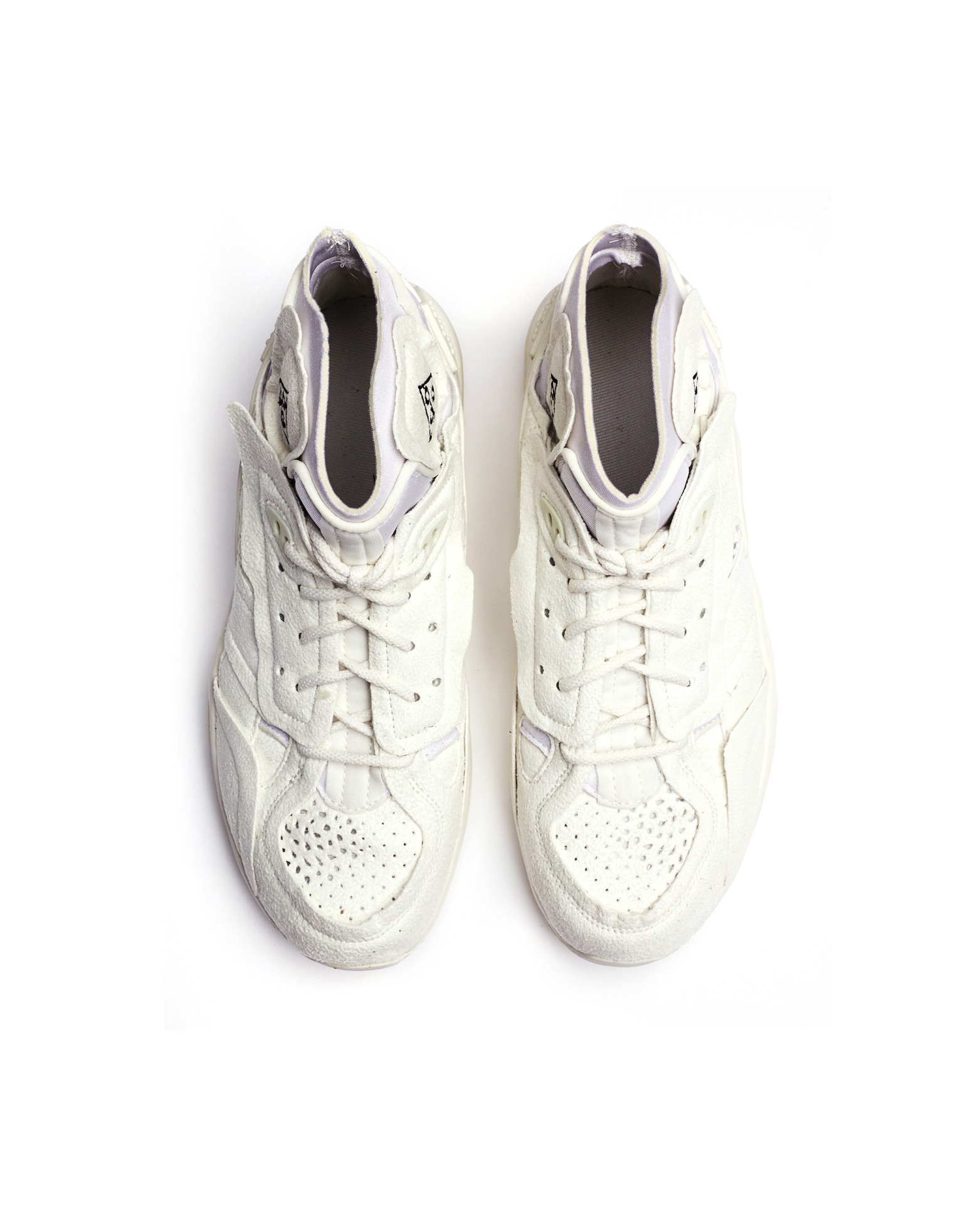 Comme des Garcons Белые кроссовки Nike Air Mowabb