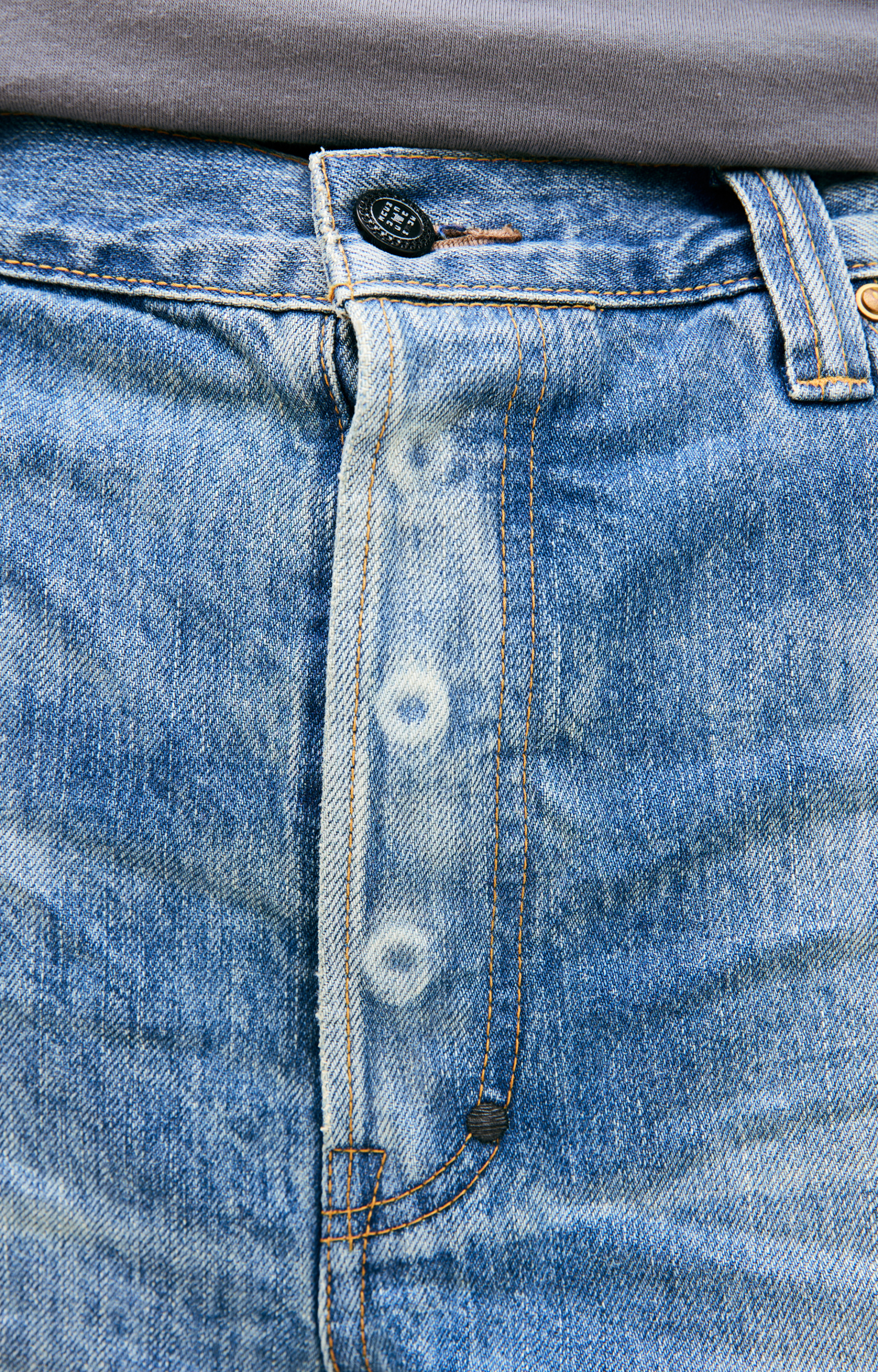 Mastercraft Union Blue jeans with distressed details
