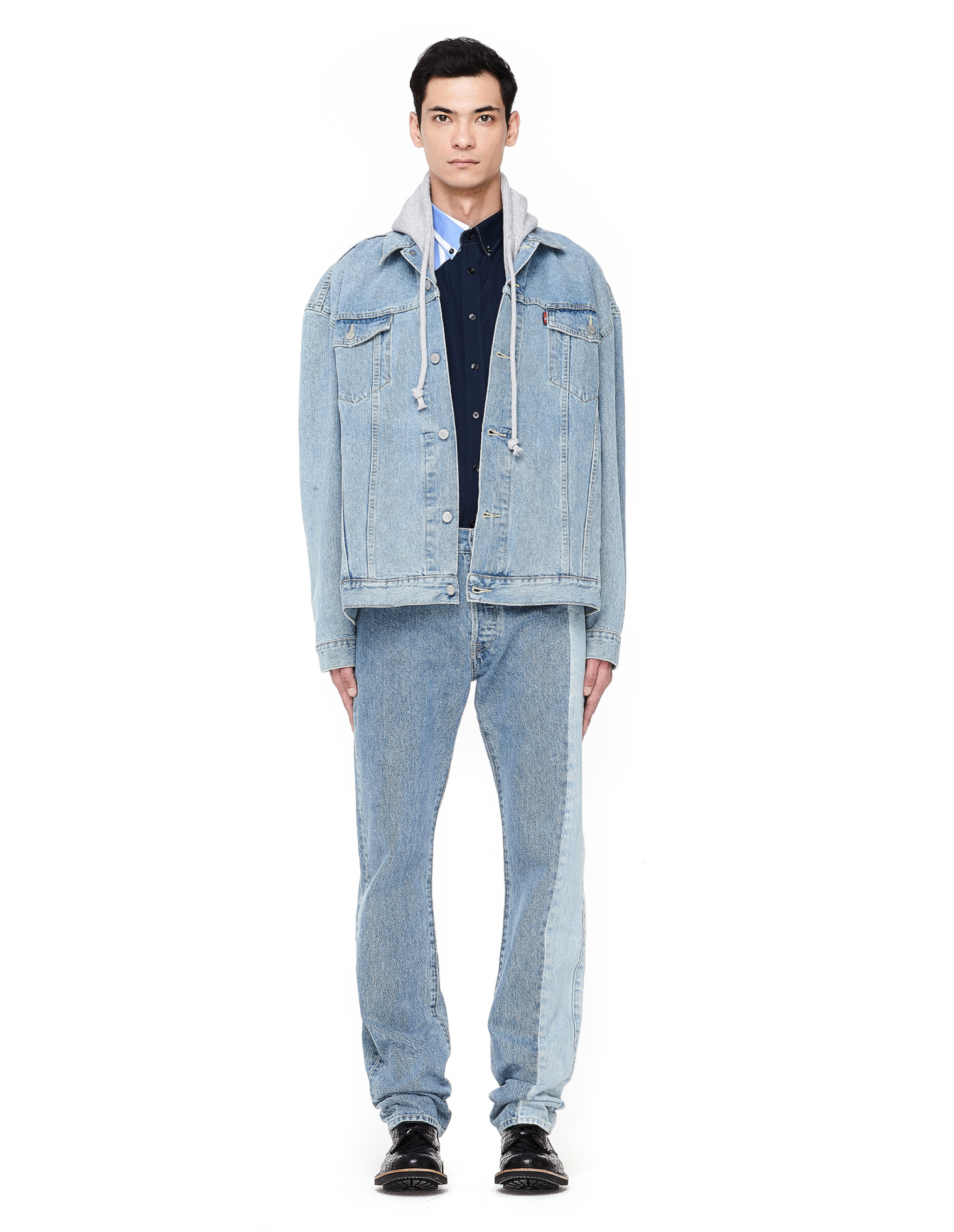 VETEMENTS Men\'s Oversized Hooded Denim Jacket