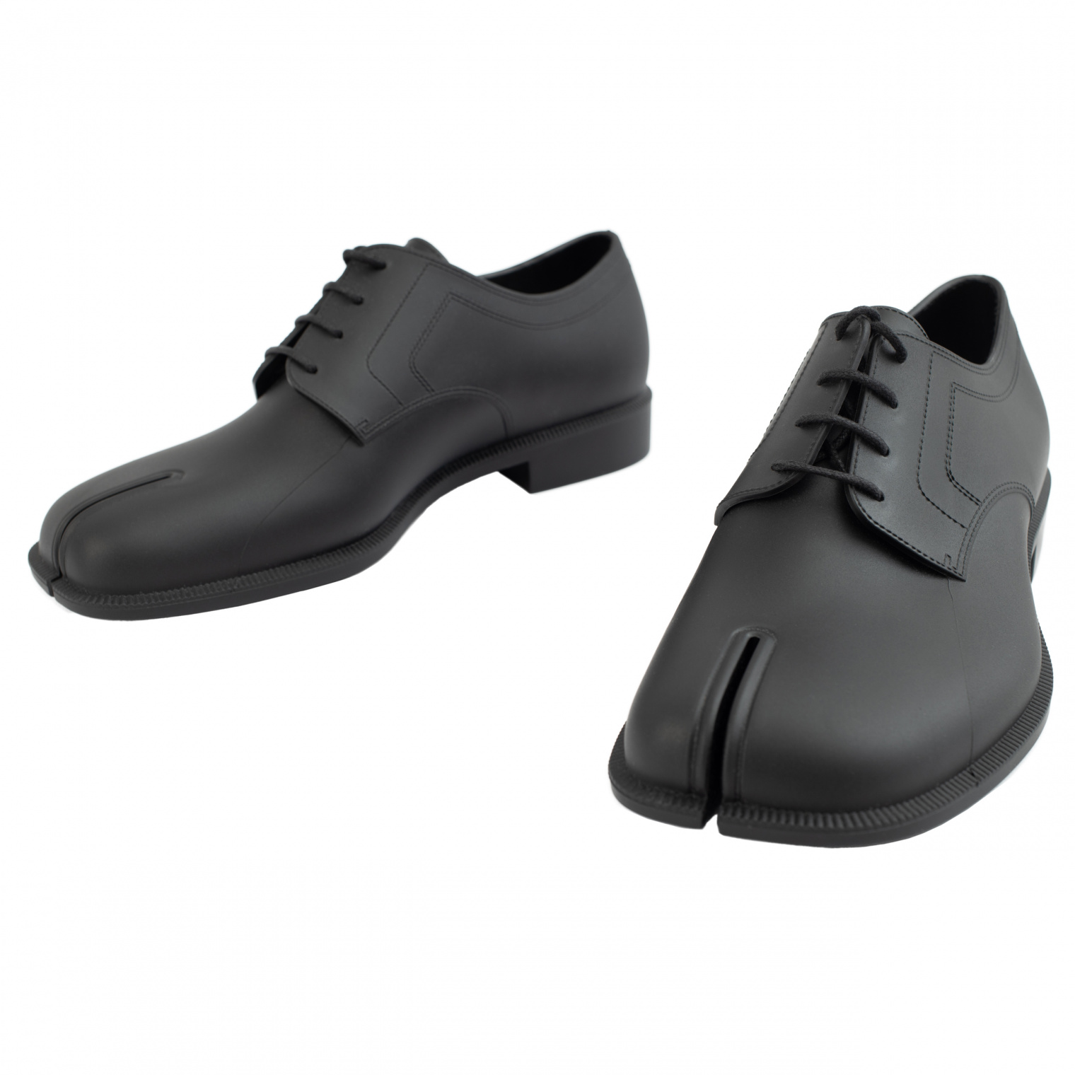 Maison Margiela Black Tabi shoes