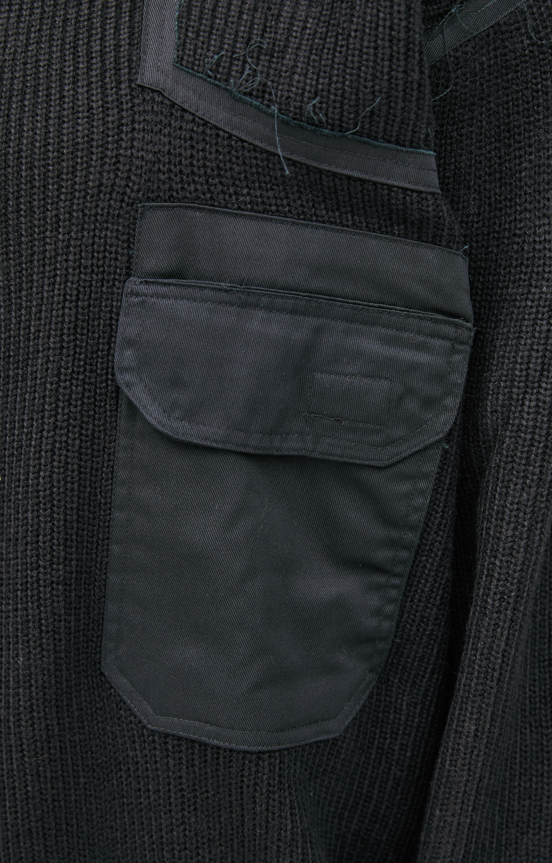 PROTOTYPES Sweater with contrasting seams