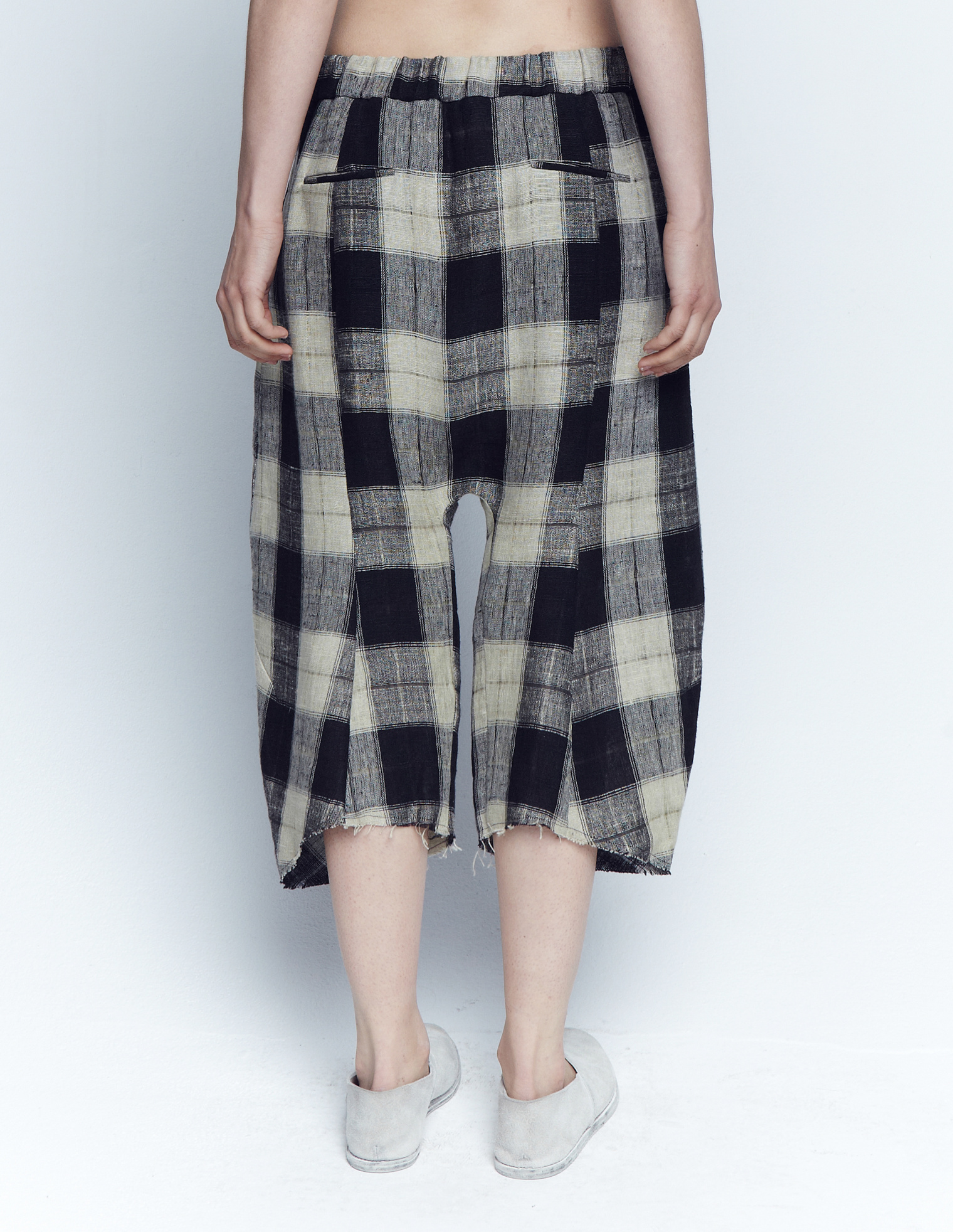 Lumen et Umbra Linen low crotch drawstring shorts