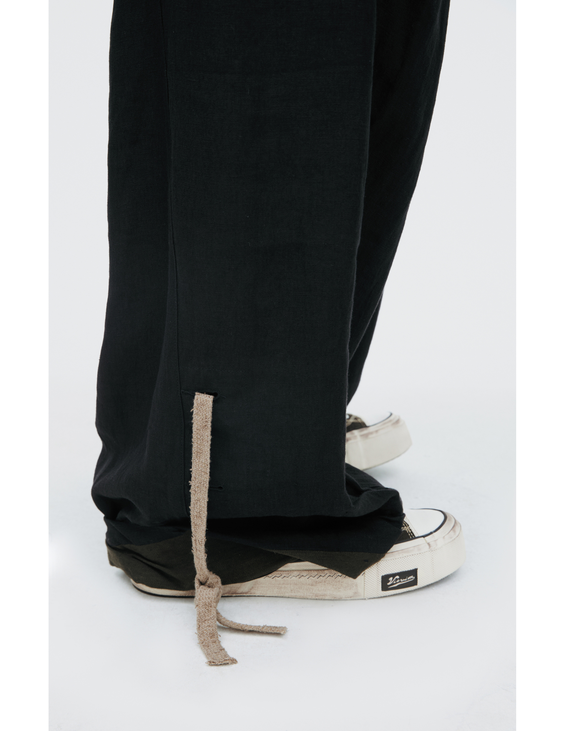 Ziggy Chen Брюки-0M2610550 широкие брюки с регулируемыми подтяжками на пуговицах, черные