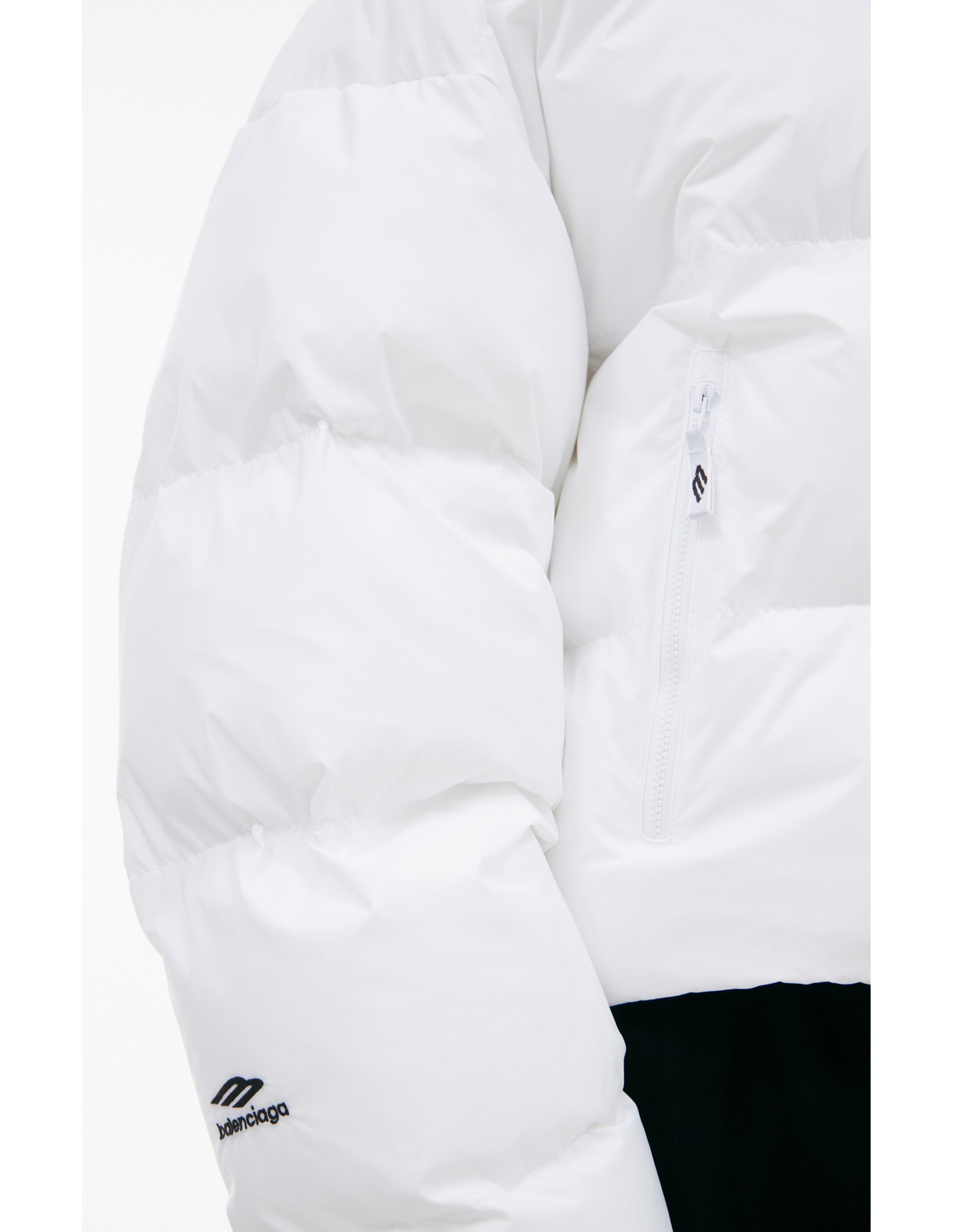 Balenciaga Пуховик-809489/TNO12/9000 укороченный, вышивка лого на вороте и рукавах, белый