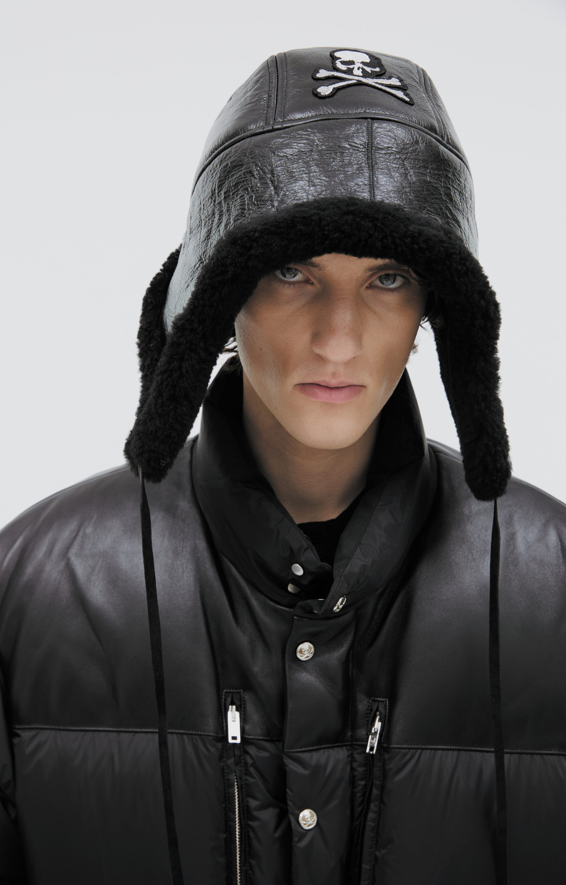 Mastermind WORLD Down jacket with patch pockets