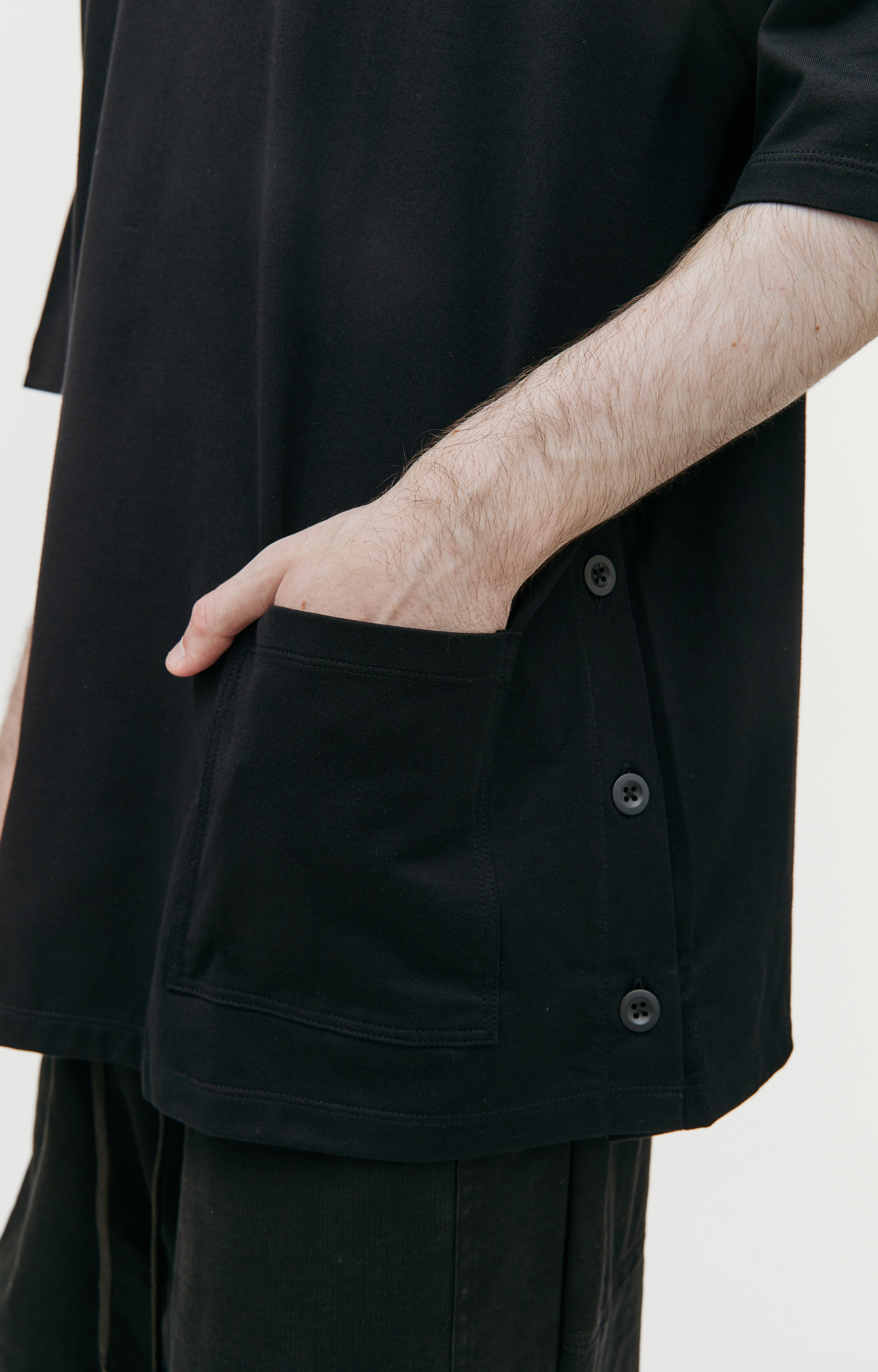 The Viridi-Anne Oversized t-shirt with pockets