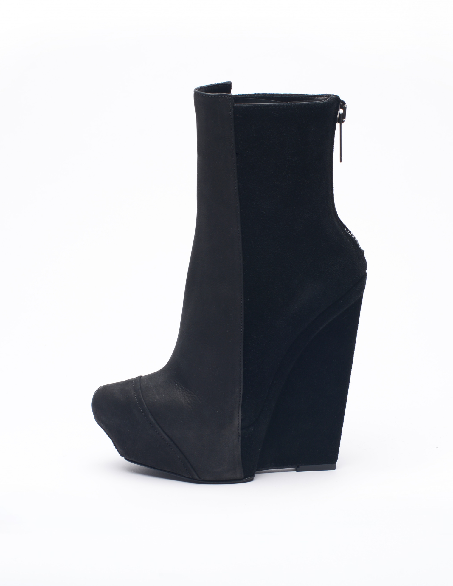 Gareth Pugh Leather and suede ankle boots