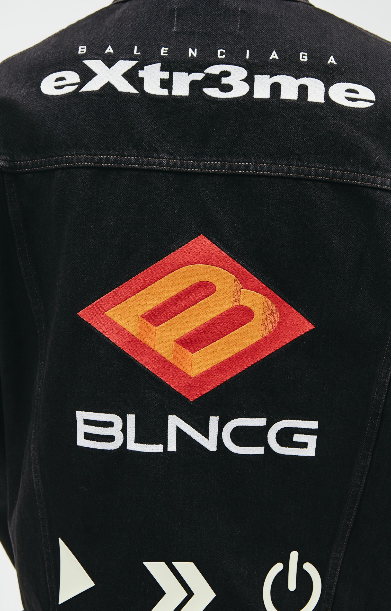 Balenciaga Джинсовая куртка Gamer с патчами