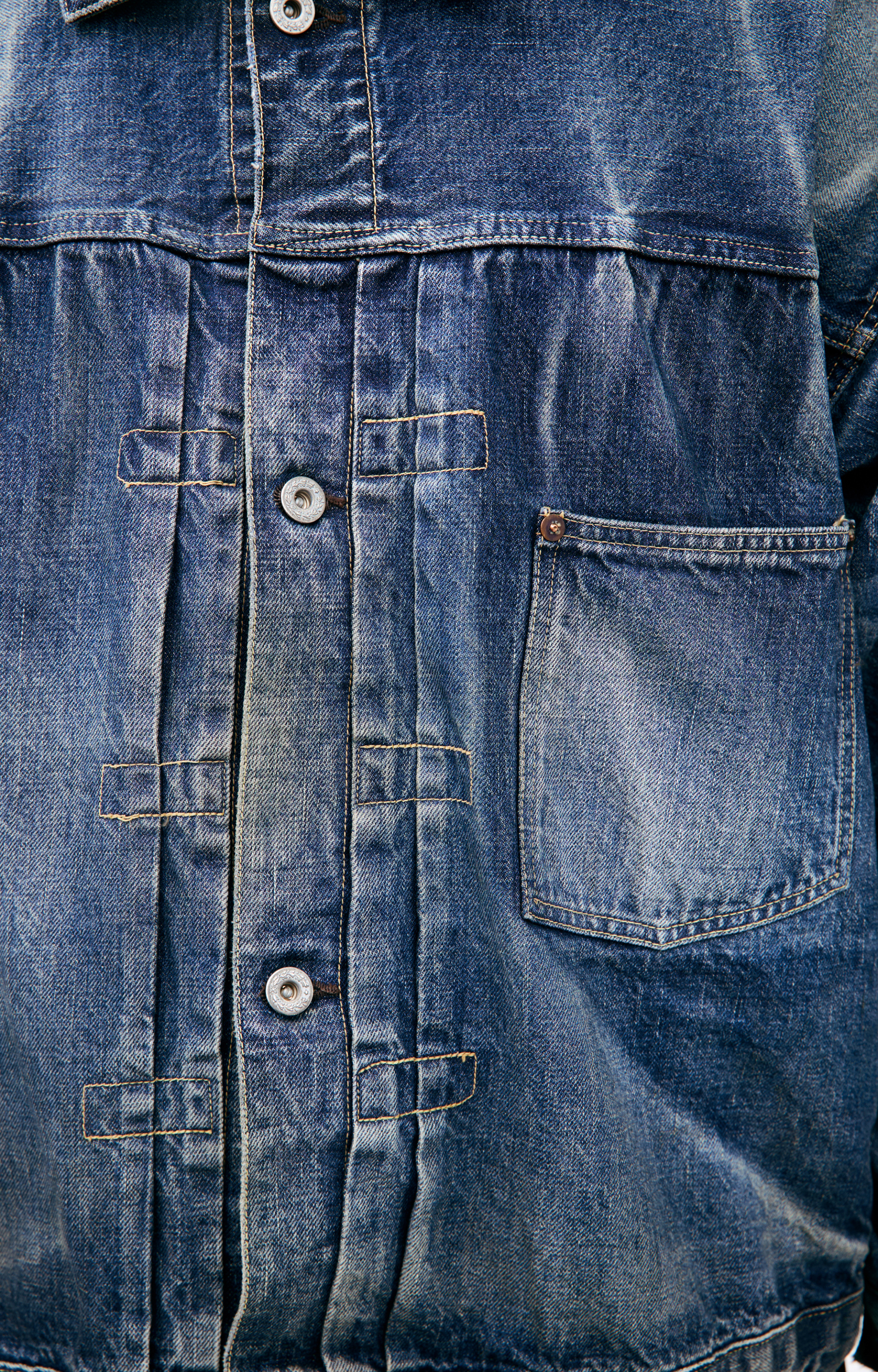 Saint Mxxxxxx Шорты-SM-HR8-0000-073 Джинсовые,рванные снизу, карго, в краске, лого сзади. голубые