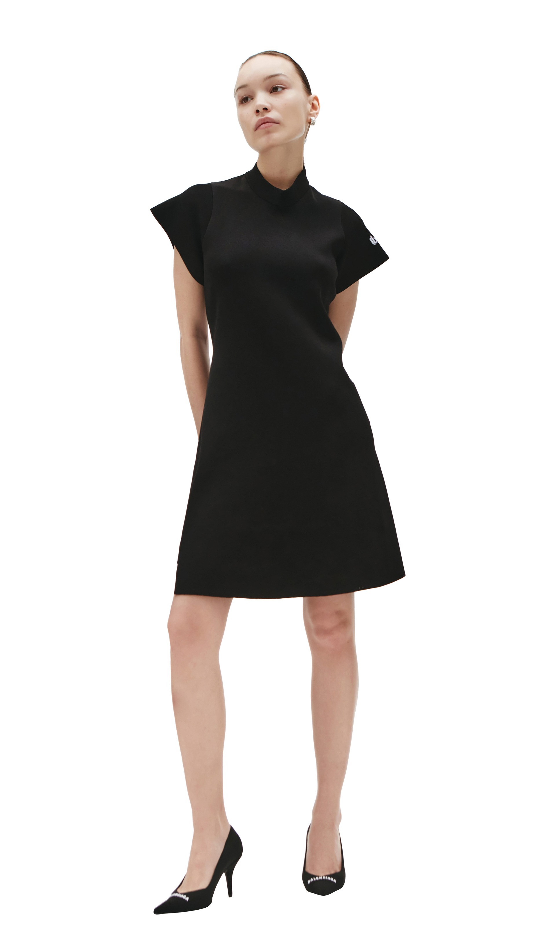 Брендовые женские платья купить в интернет магазине SV77 по лучшей цене.