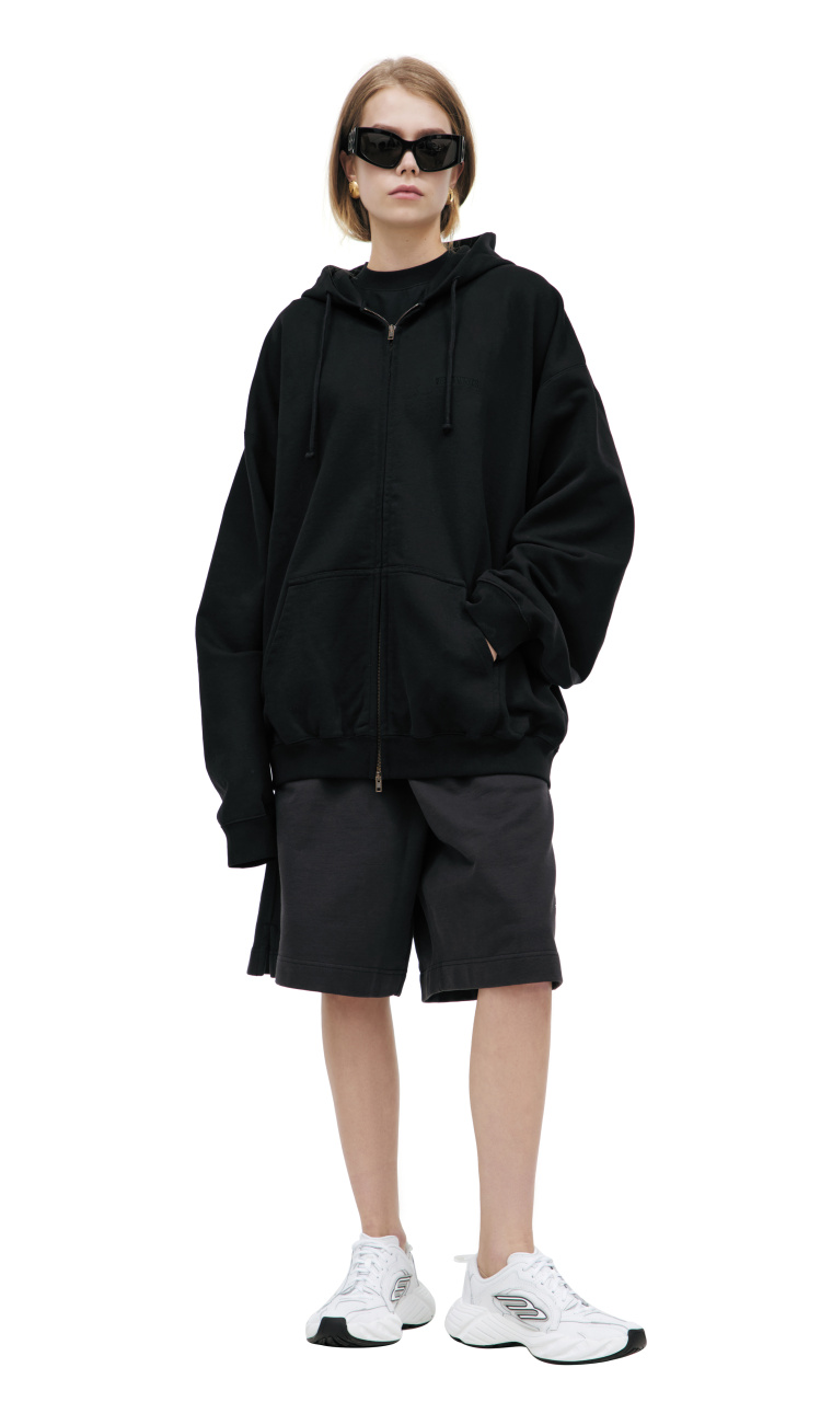 VETEMENTS 