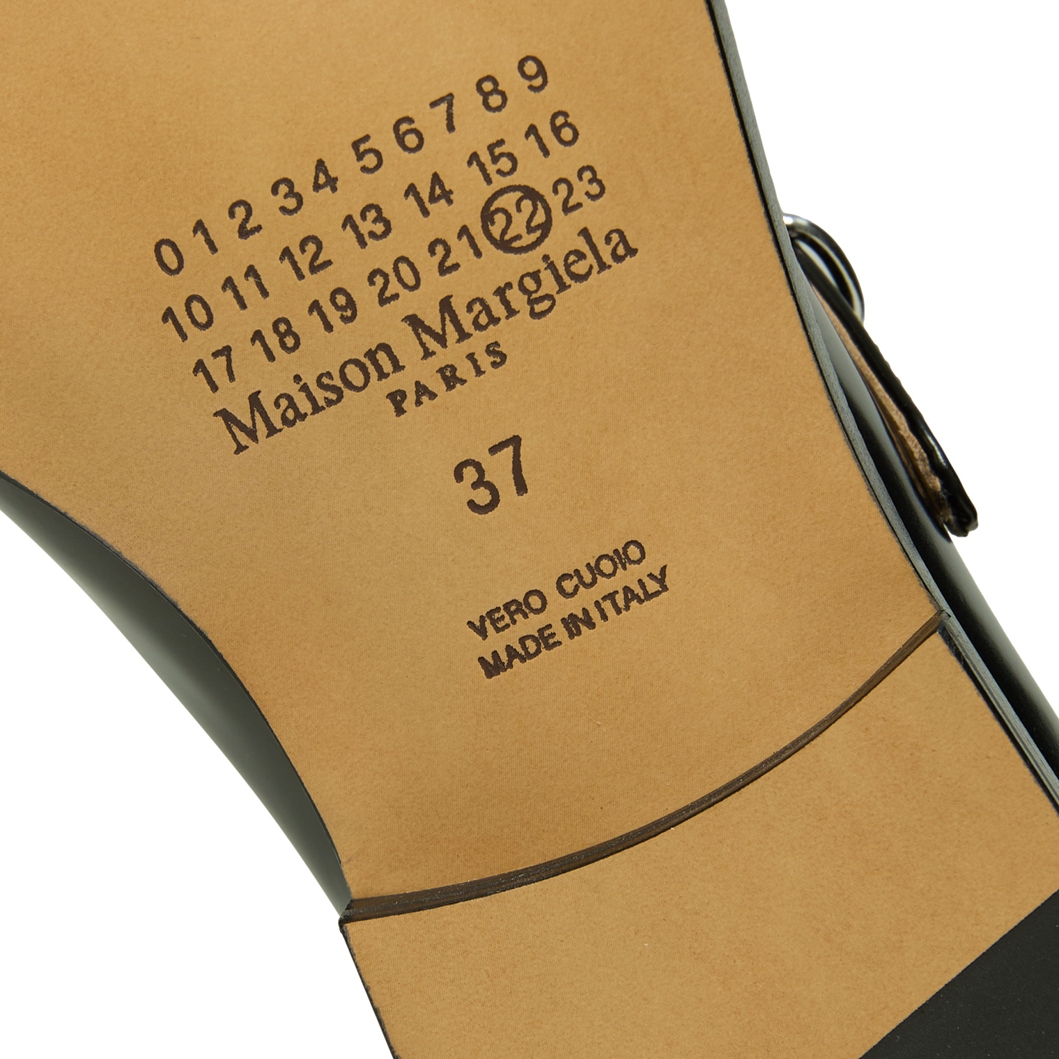 Buy Maison Margiela women black leather tabi mary-jane shoes for