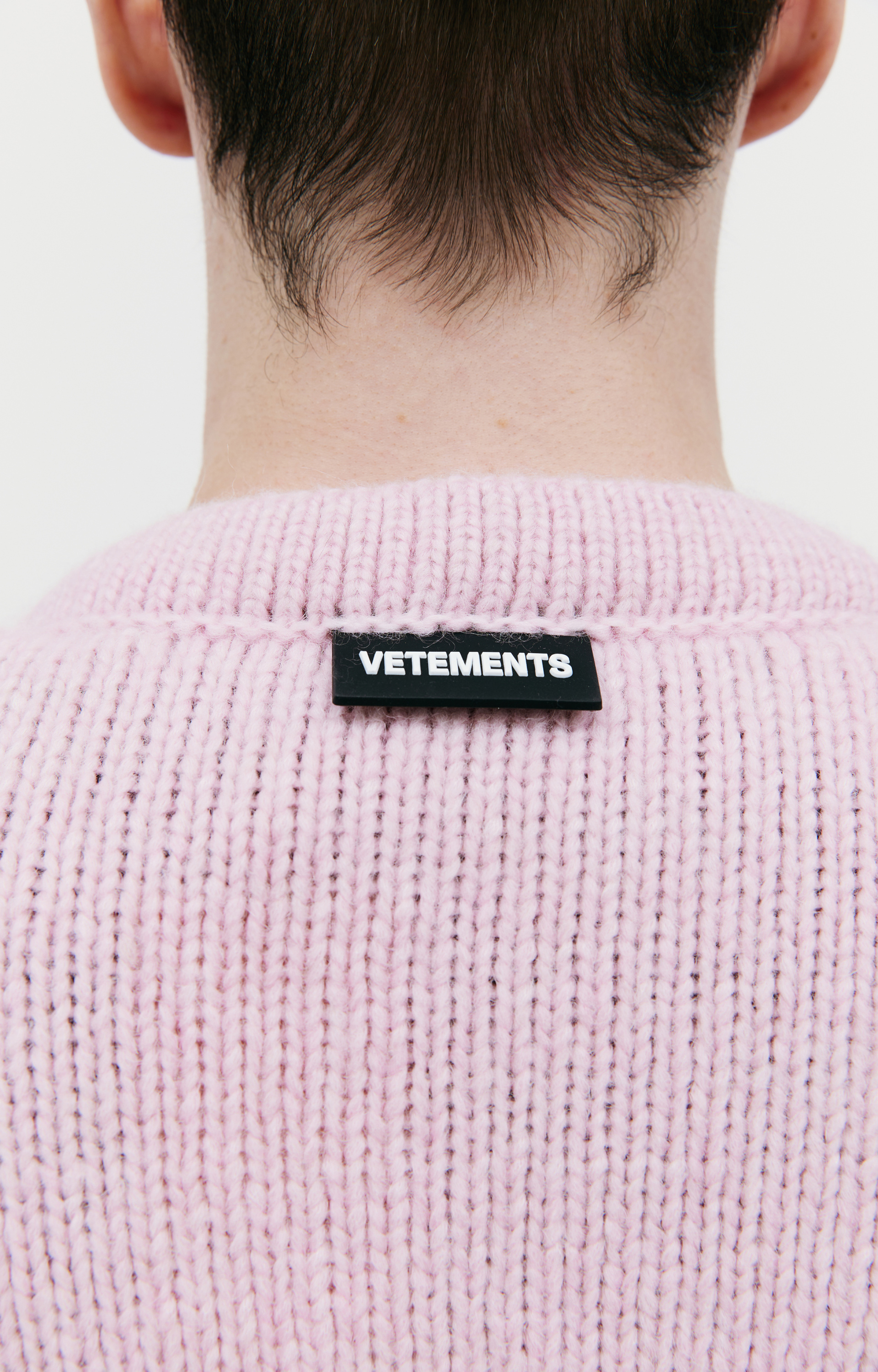 VETEMENTS Decorative button cardigan