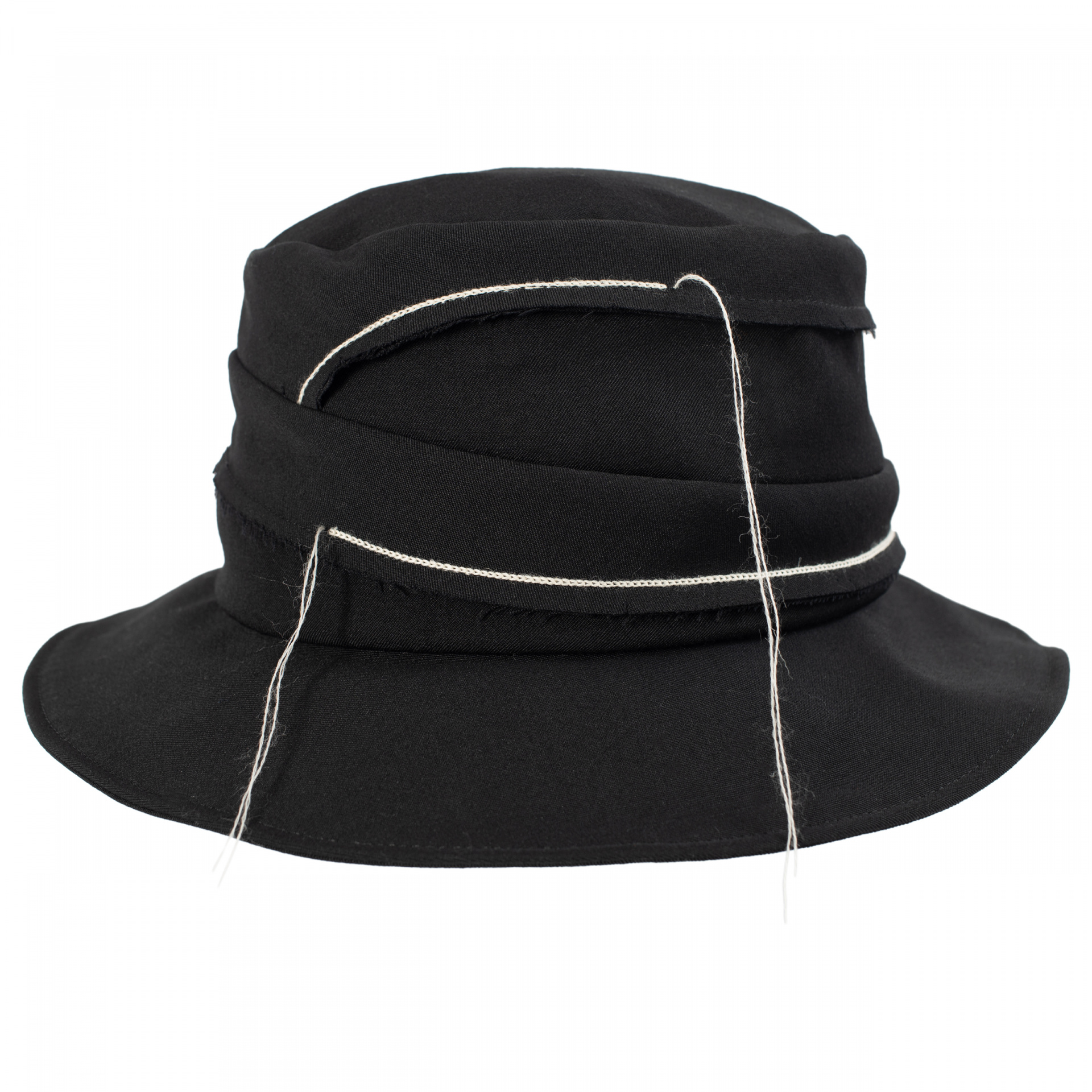 Y\'s Черная шляпа с белыми нитями