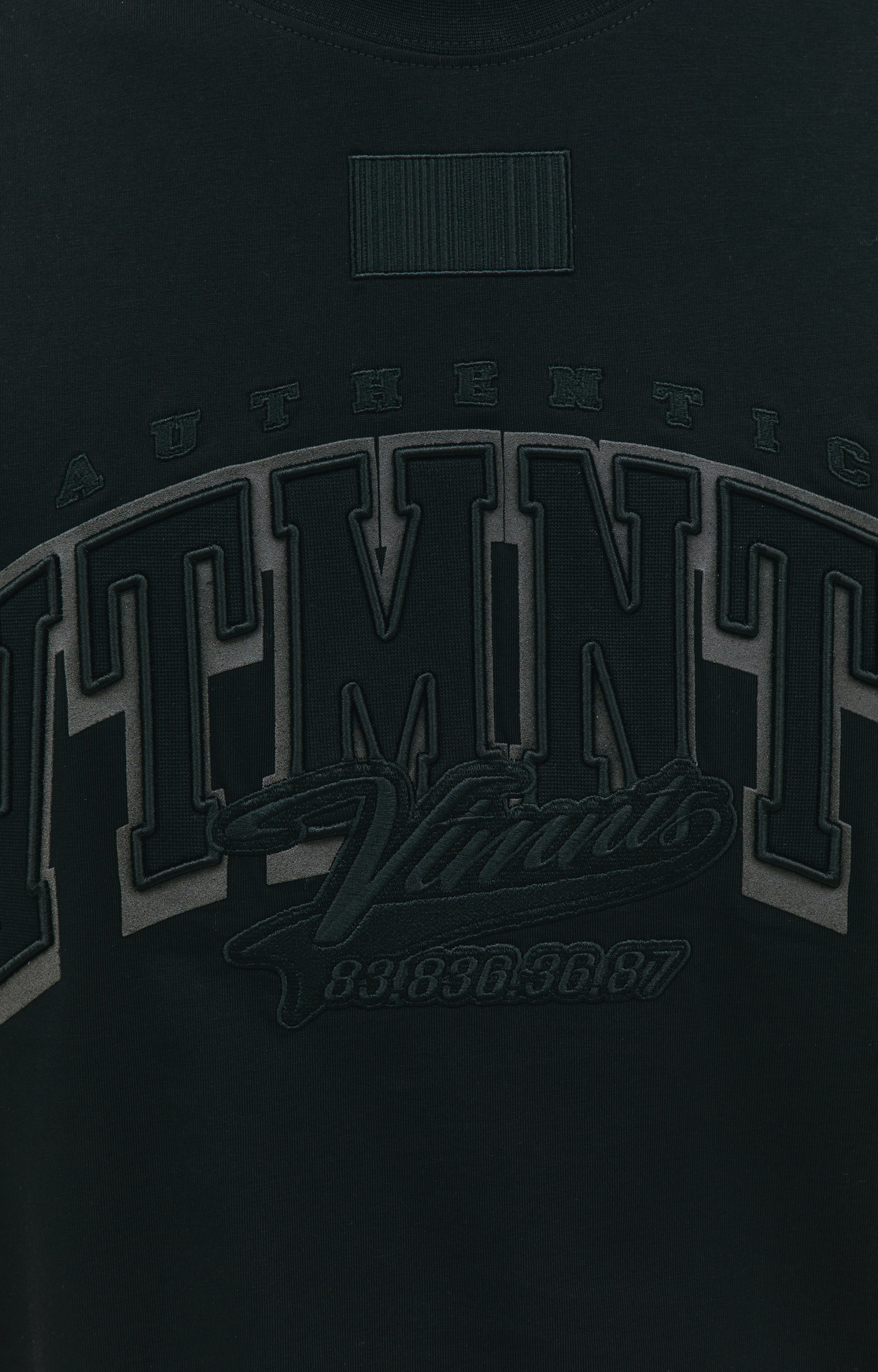 VTMNTS Patched Logo t-shirt