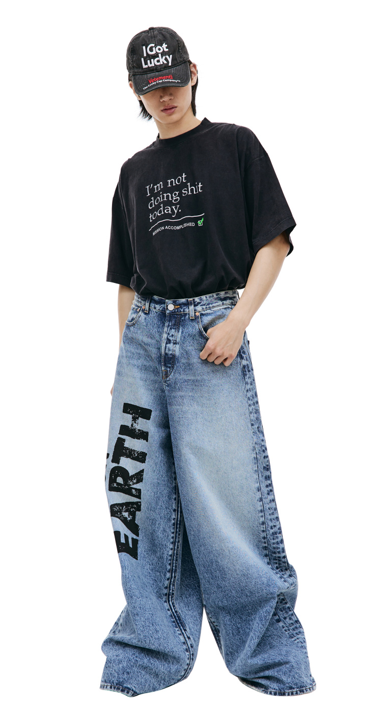 VETEMENTS Jeans