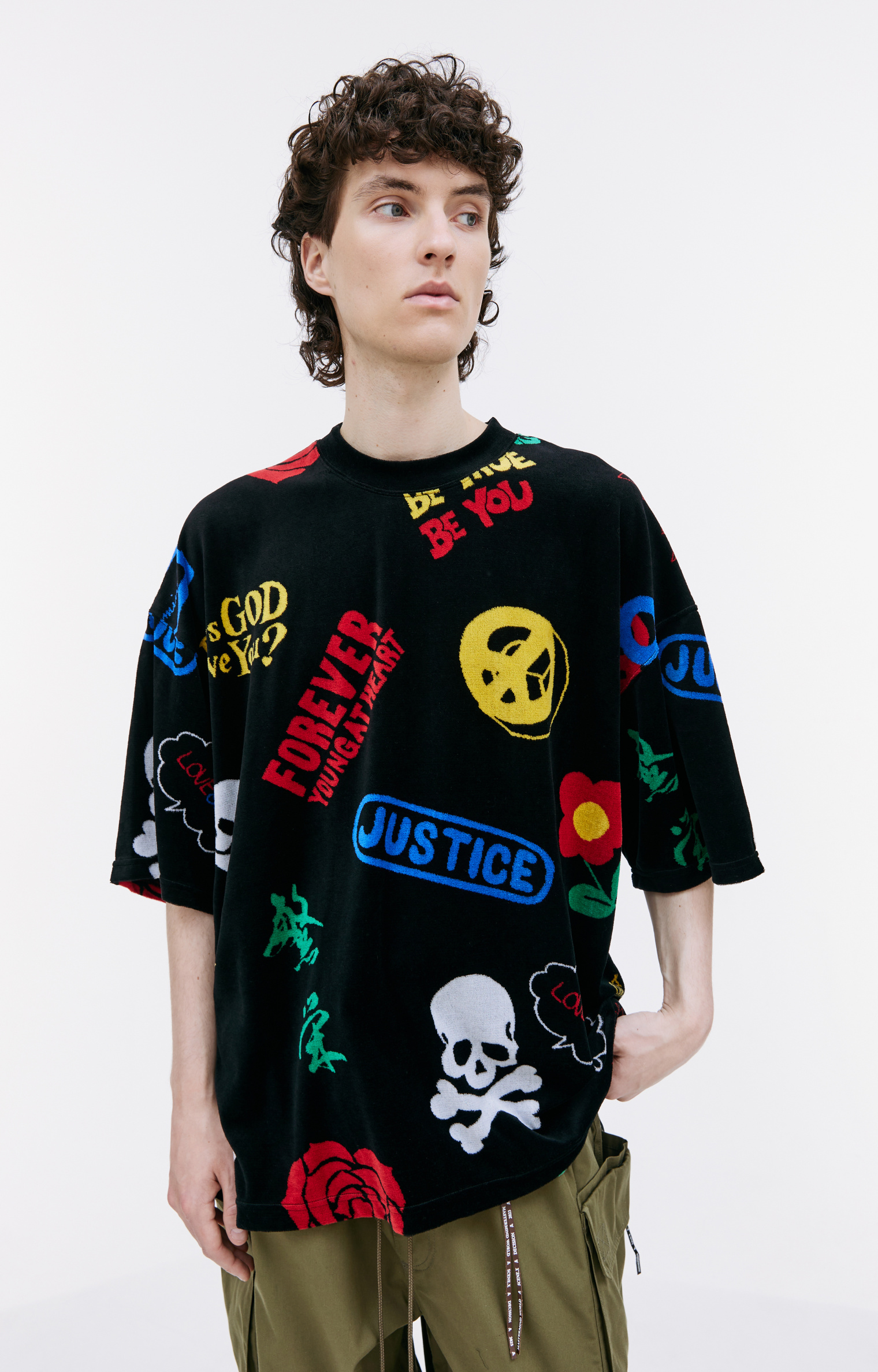 Mastermind WORLD All over print velour t-shirt