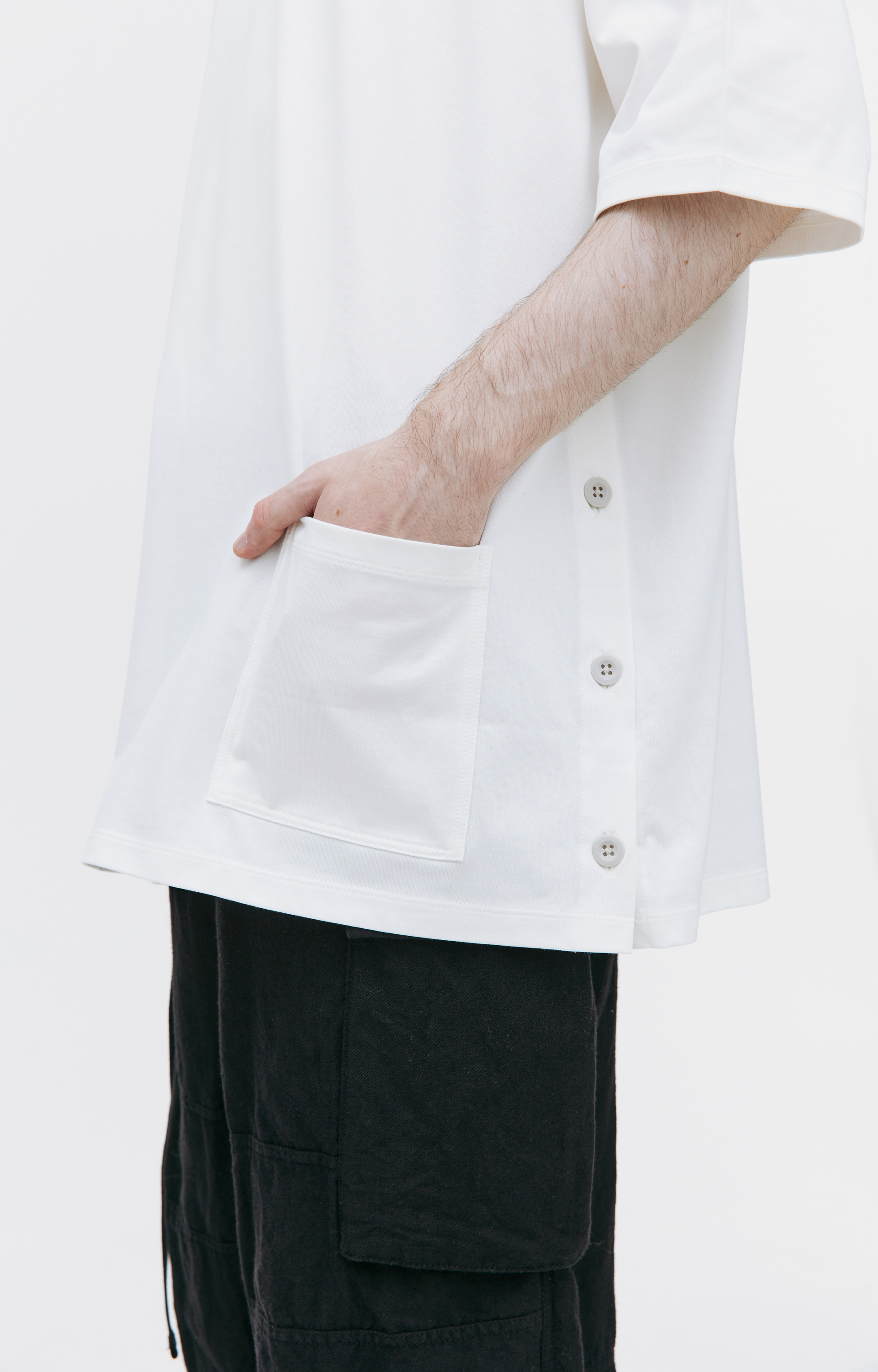 The Viridi-Anne Oversized t-shirt with pockets
