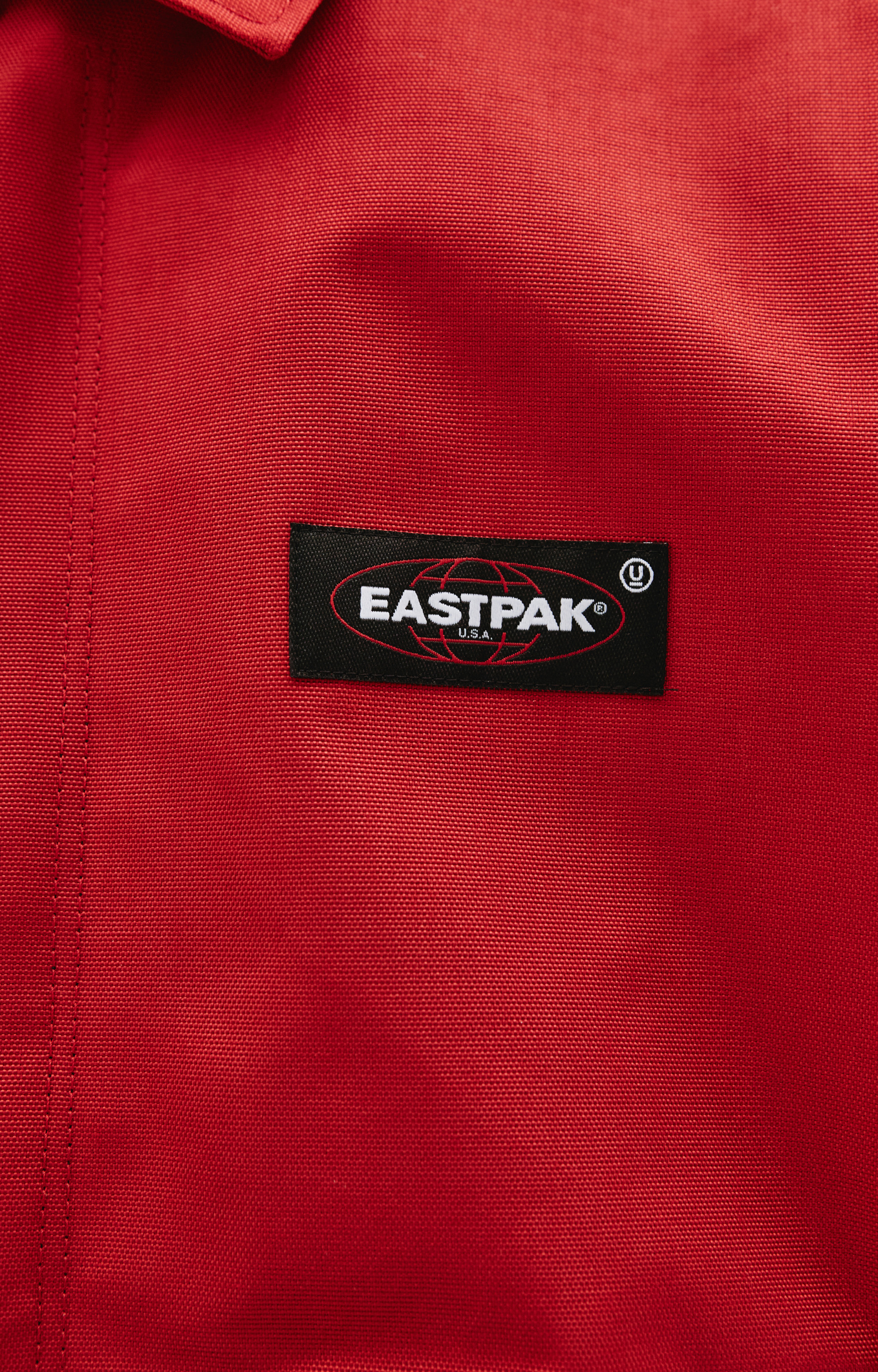 Undercover Красная куртка Undercover x Eastpak
