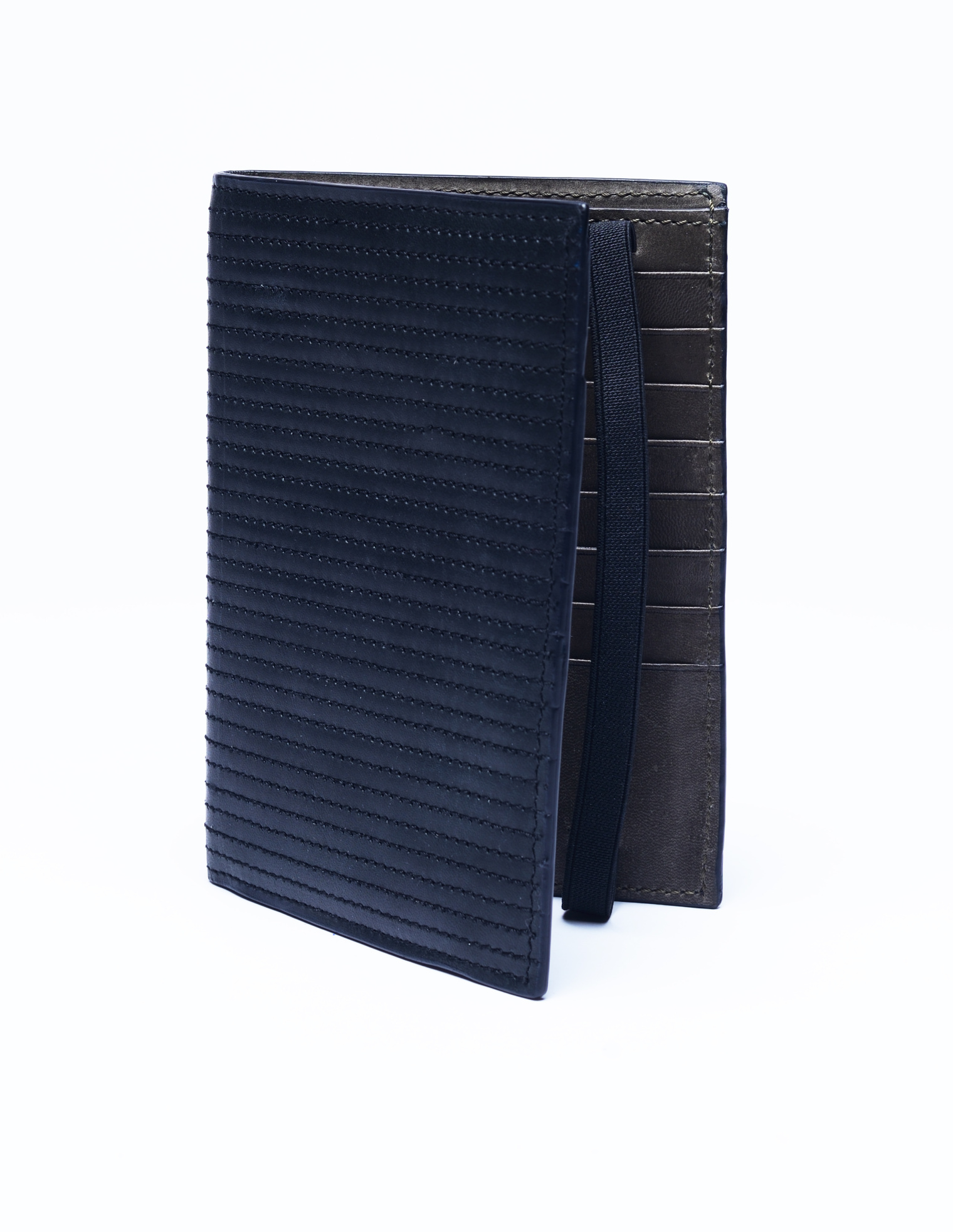 Damir Doma Leather travel wallet