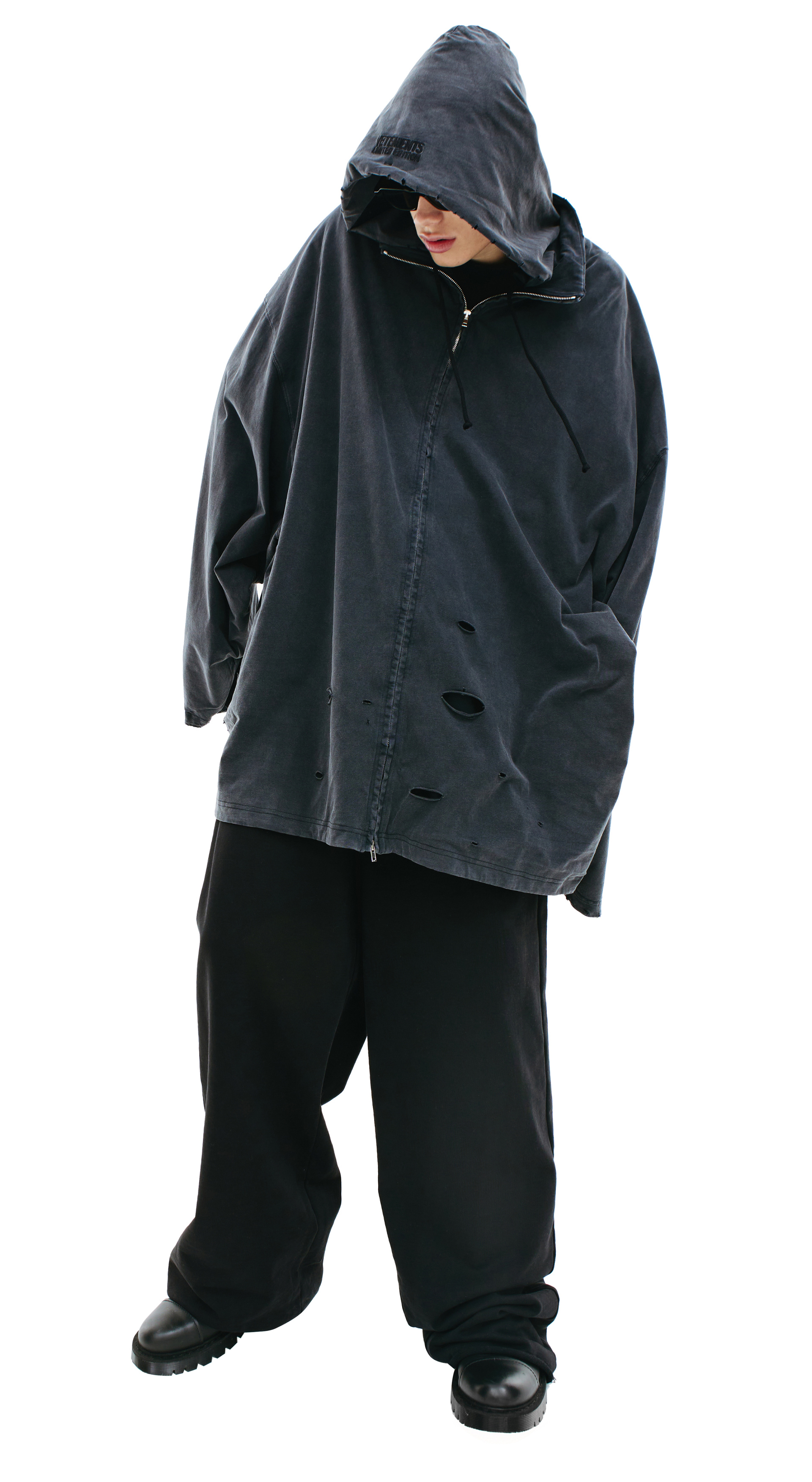 VETEMENTS Zip up oversized hoodie