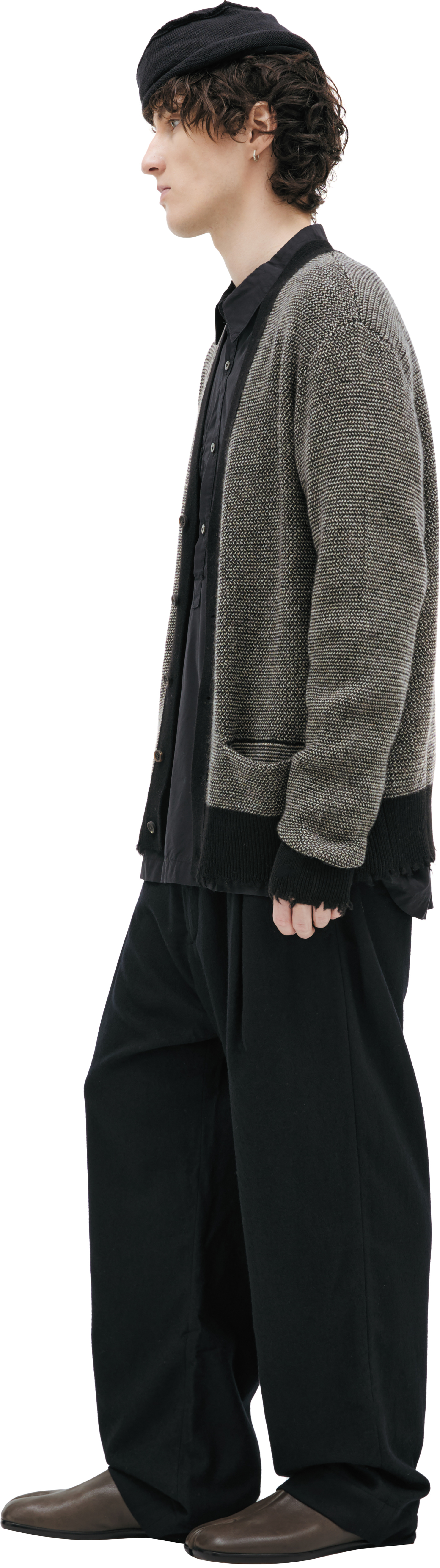 Ziggy Chen Knitted cardigan with a distressed look
