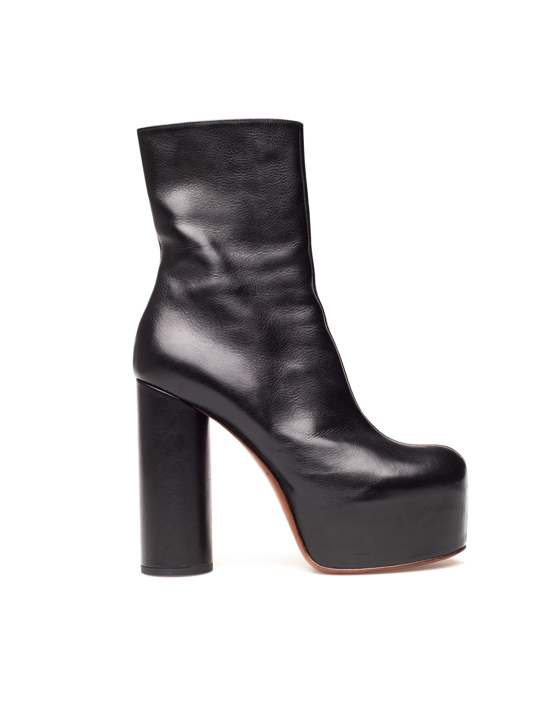 VETEMENTS Leather ankle boots